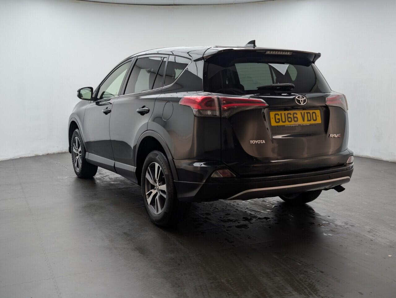 Used Toyota RAV4 2016 for sale - 77523960: Photo 6