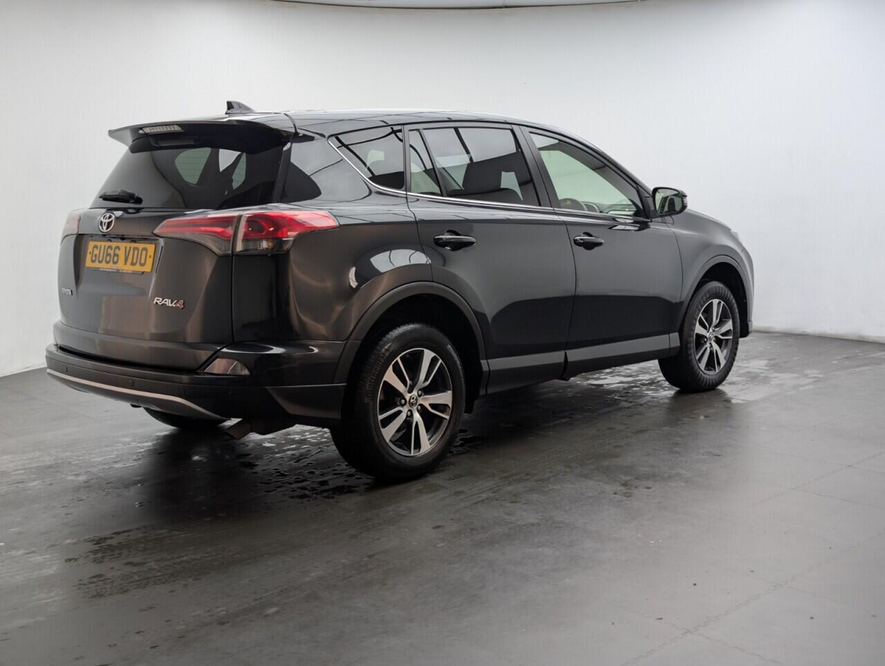 Used Toyota RAV4 2016 for sale - 77523960: Photo 8