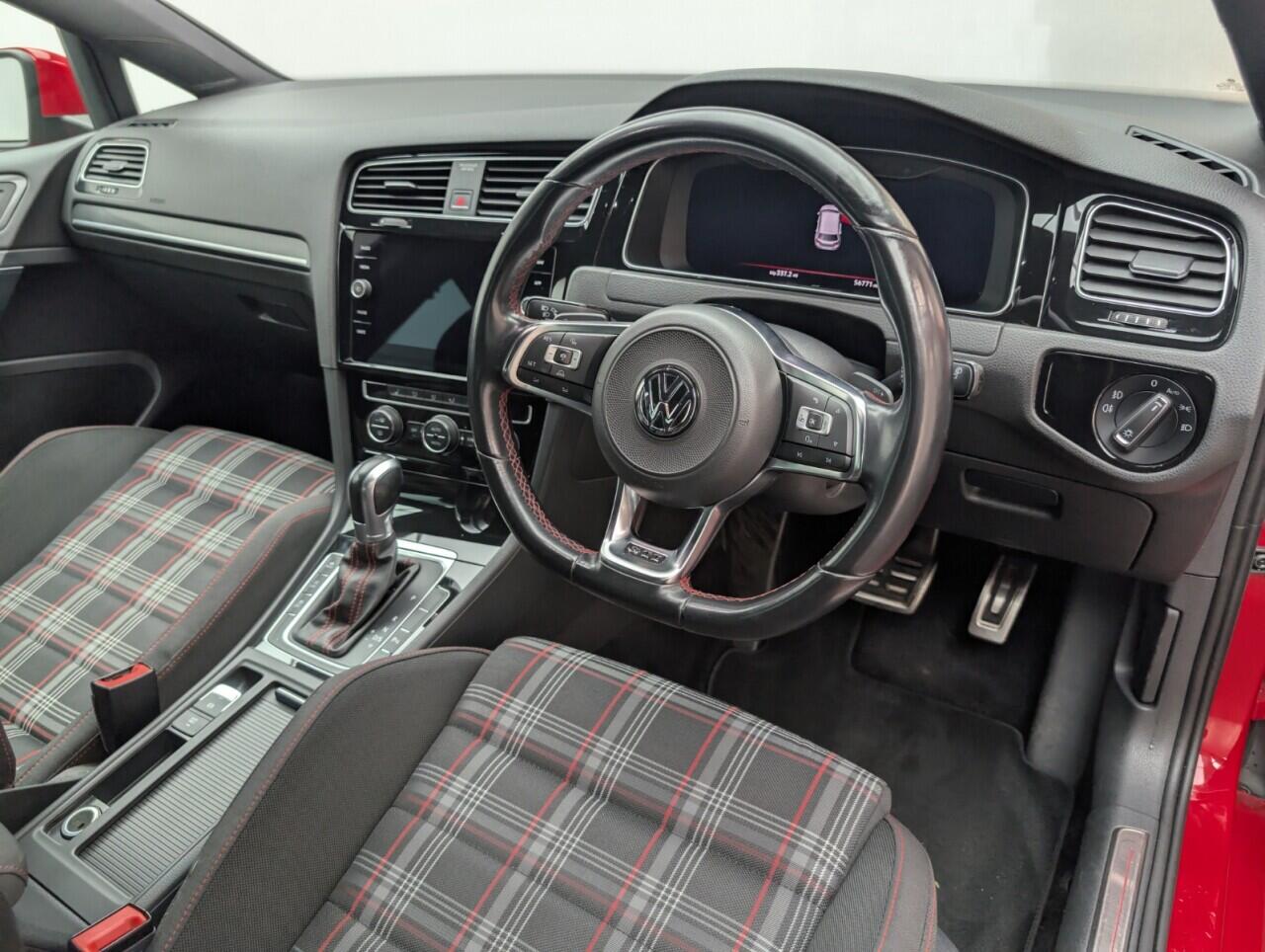 Used Volkswagen Golf 2018 for sale - 76424682: Photo 11