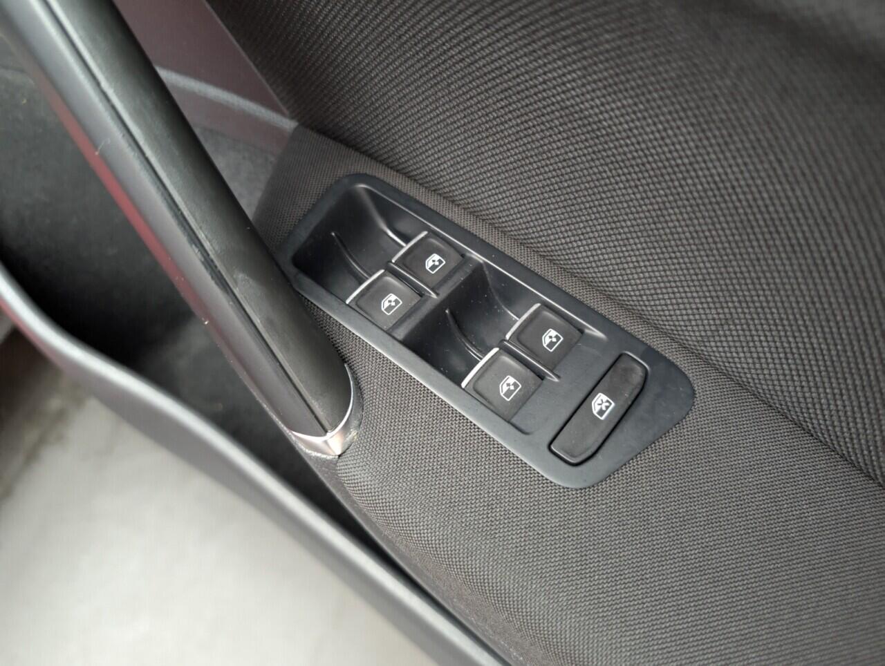 Used Volkswagen Golf 2018 for sale - 76424682: Photo 22