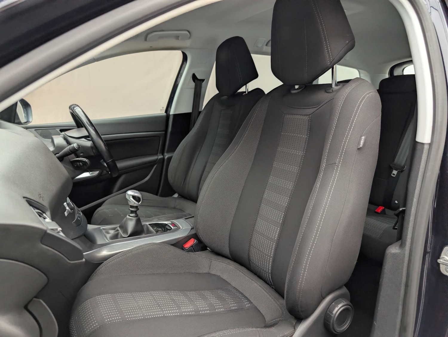 Used Peugeot 308 2016 for sale - 78179665: Photo 23