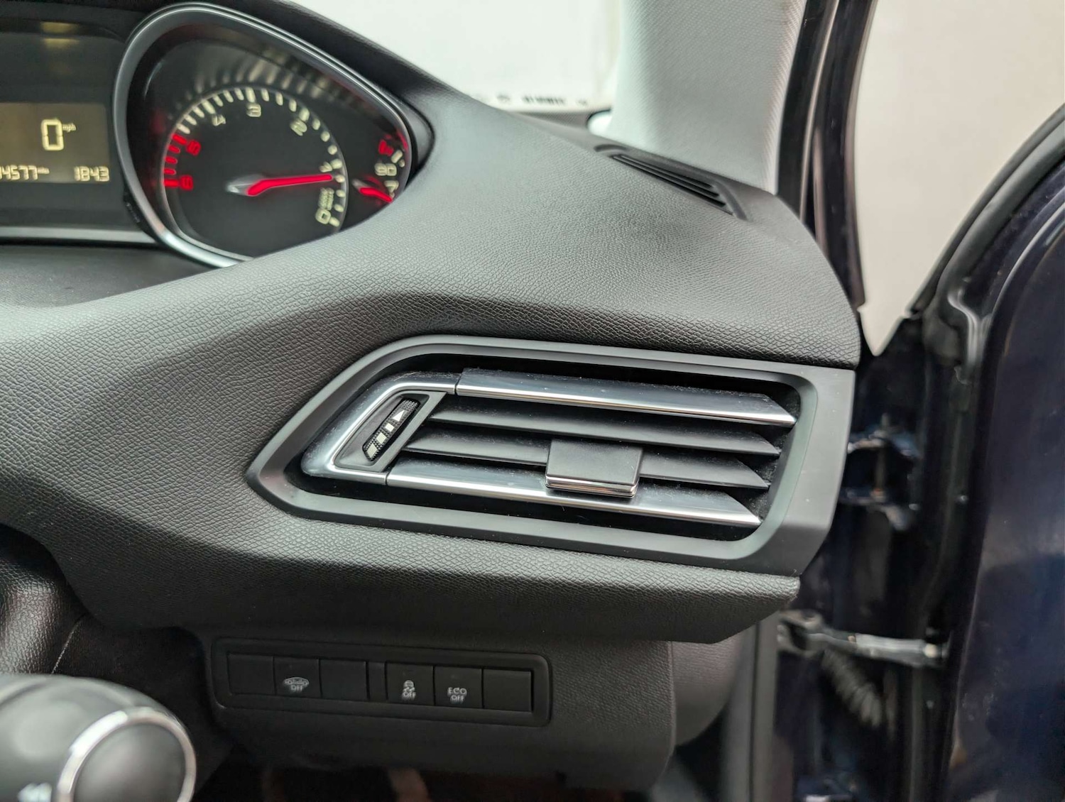 Used Peugeot 308 2016 for sale - 78179665: Photo 30