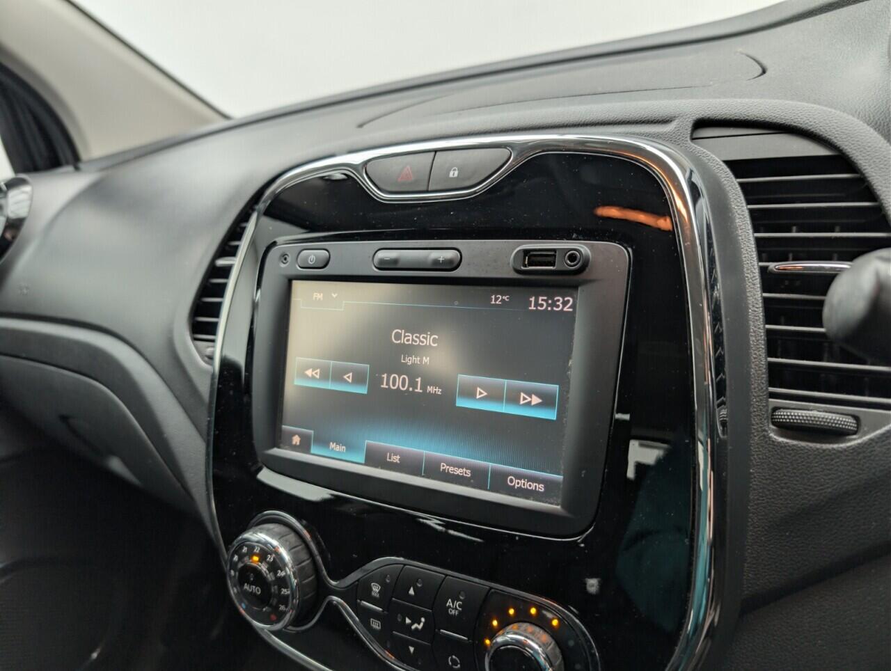 Used Renault Captur 2016 for sale - 76550526: Photo 12