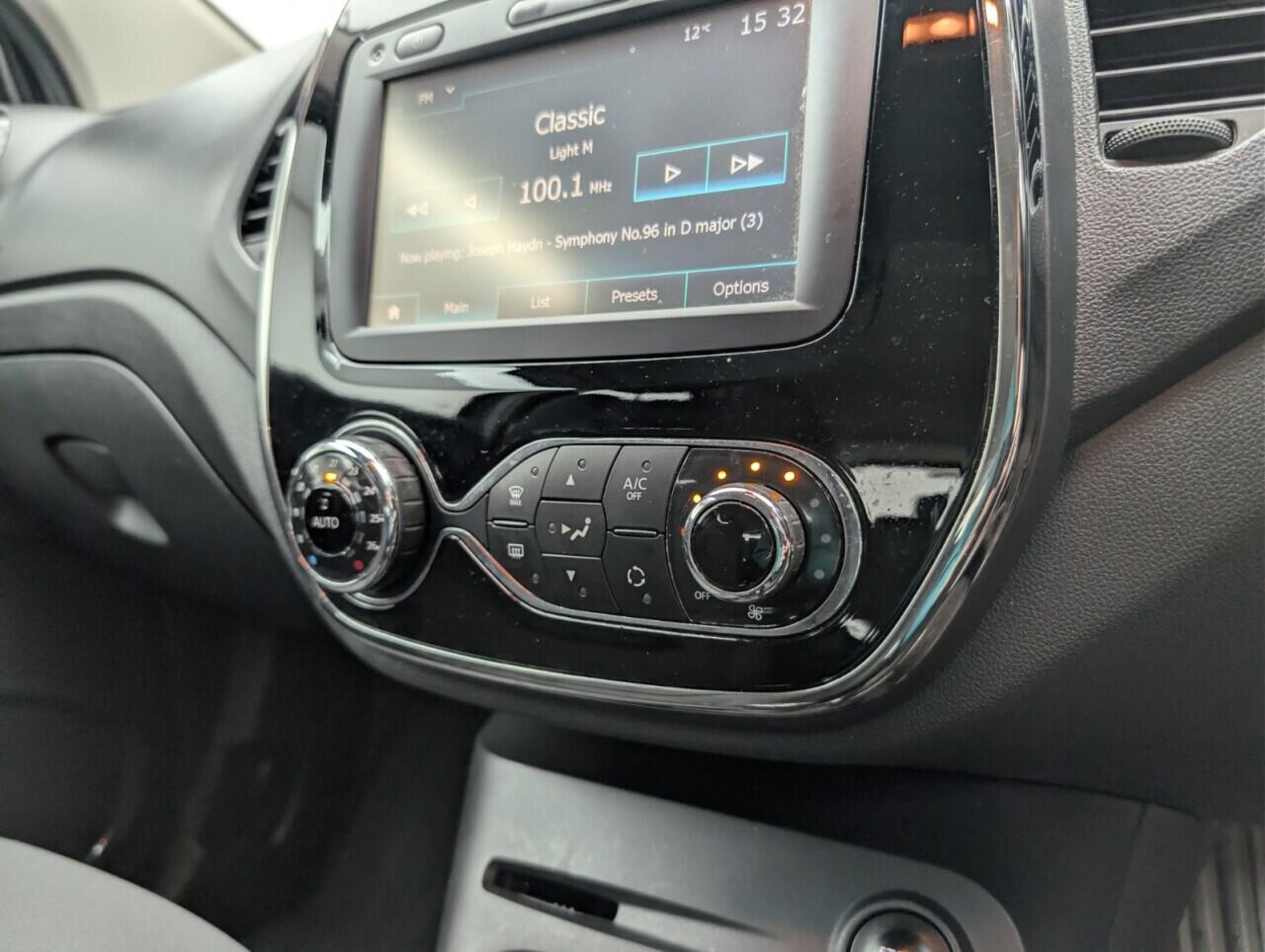 Used Renault Captur 2016 for sale - 76550526: Photo 13