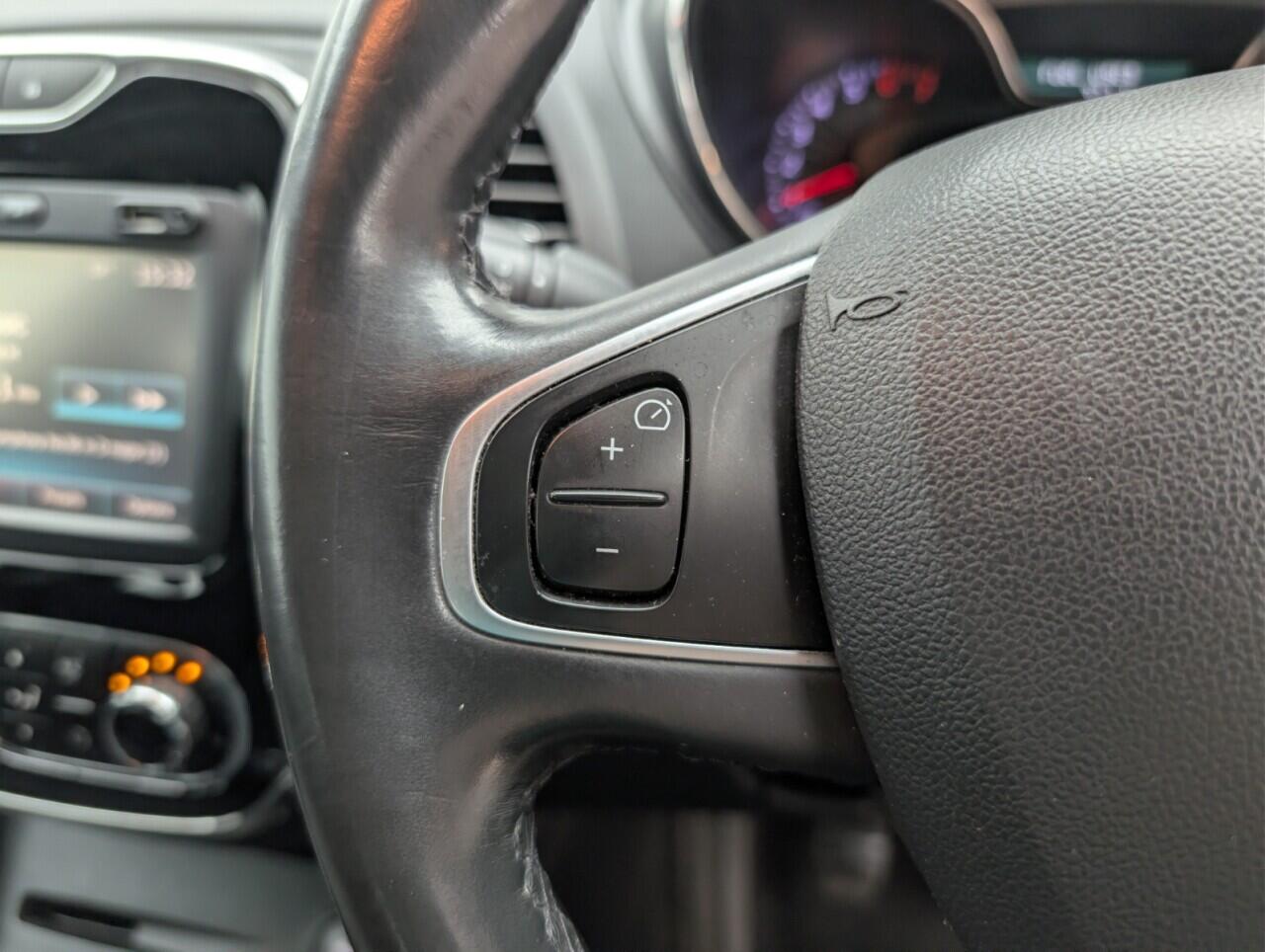 Used Renault Captur 2016 for sale - 76550526: Photo 15