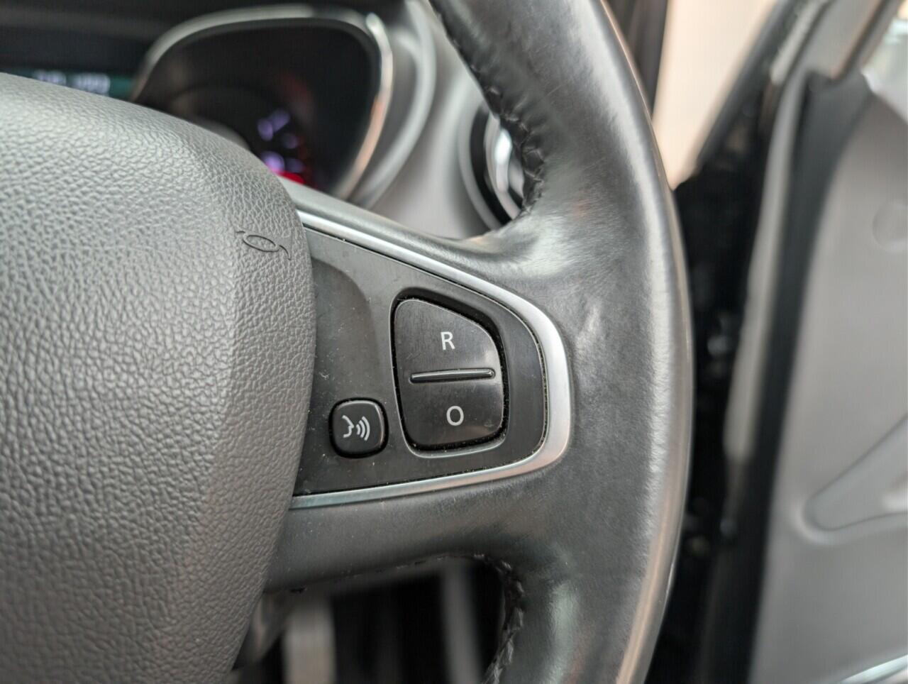 Used Renault Captur 2016 for sale - 76550526: Photo 16