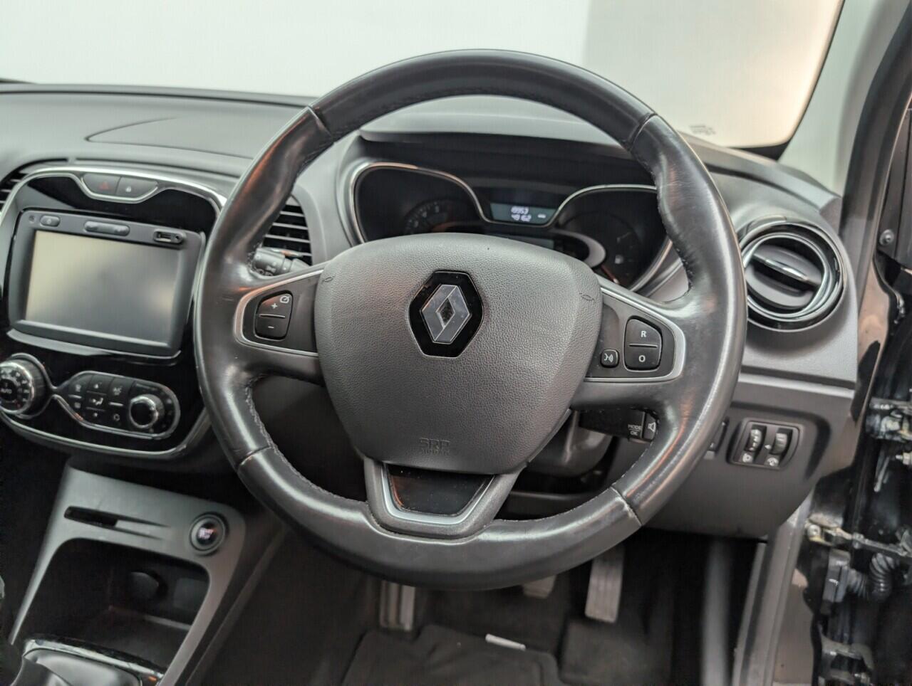 Used Renault Captur 2016 for sale - 76550526: Photo 19