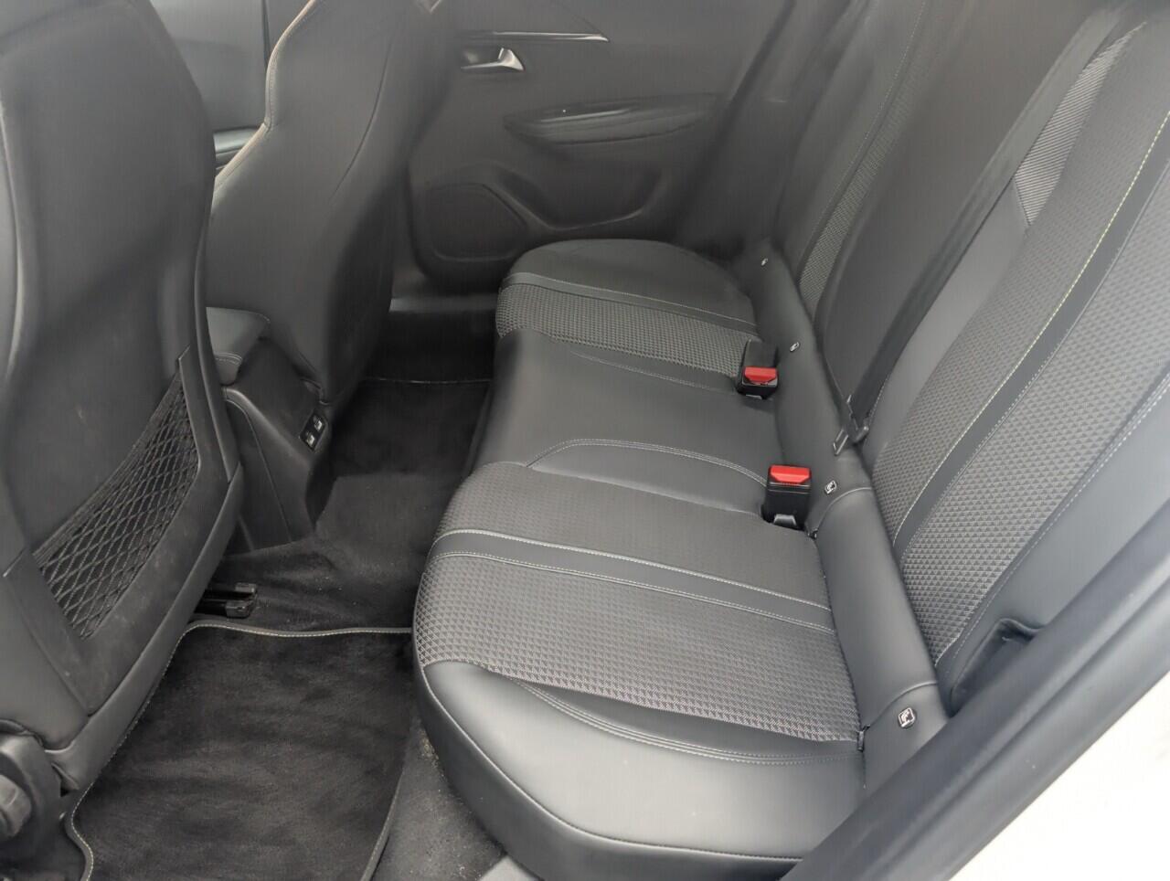 Used Peugeot E-2008 2021 for sale - 76424642: Photo 25