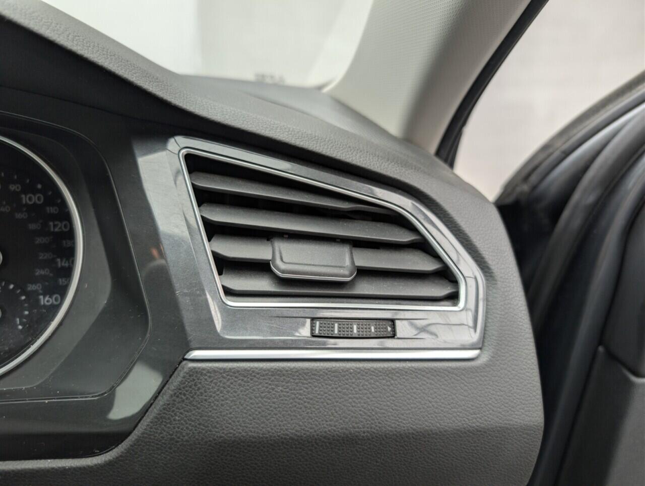 Used Volkswagen Tiguan 2018 for sale - 76422934: Photo 32