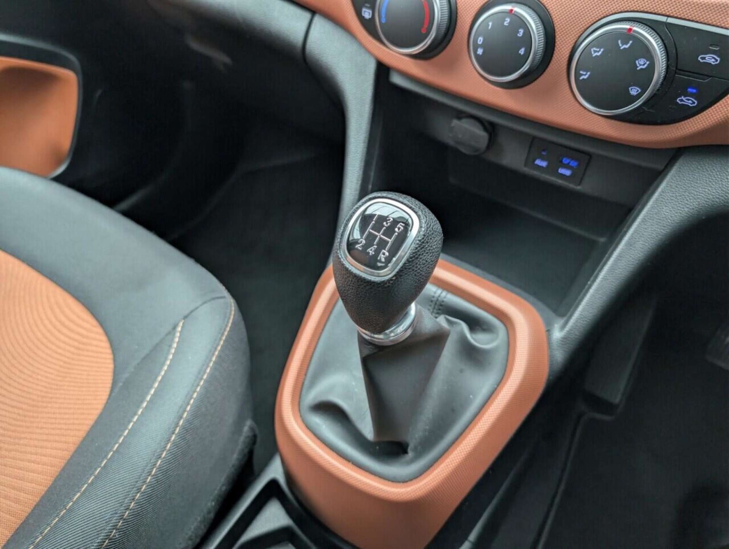 Used Hyundai i10 2015 for sale - 77713791: Photo 15