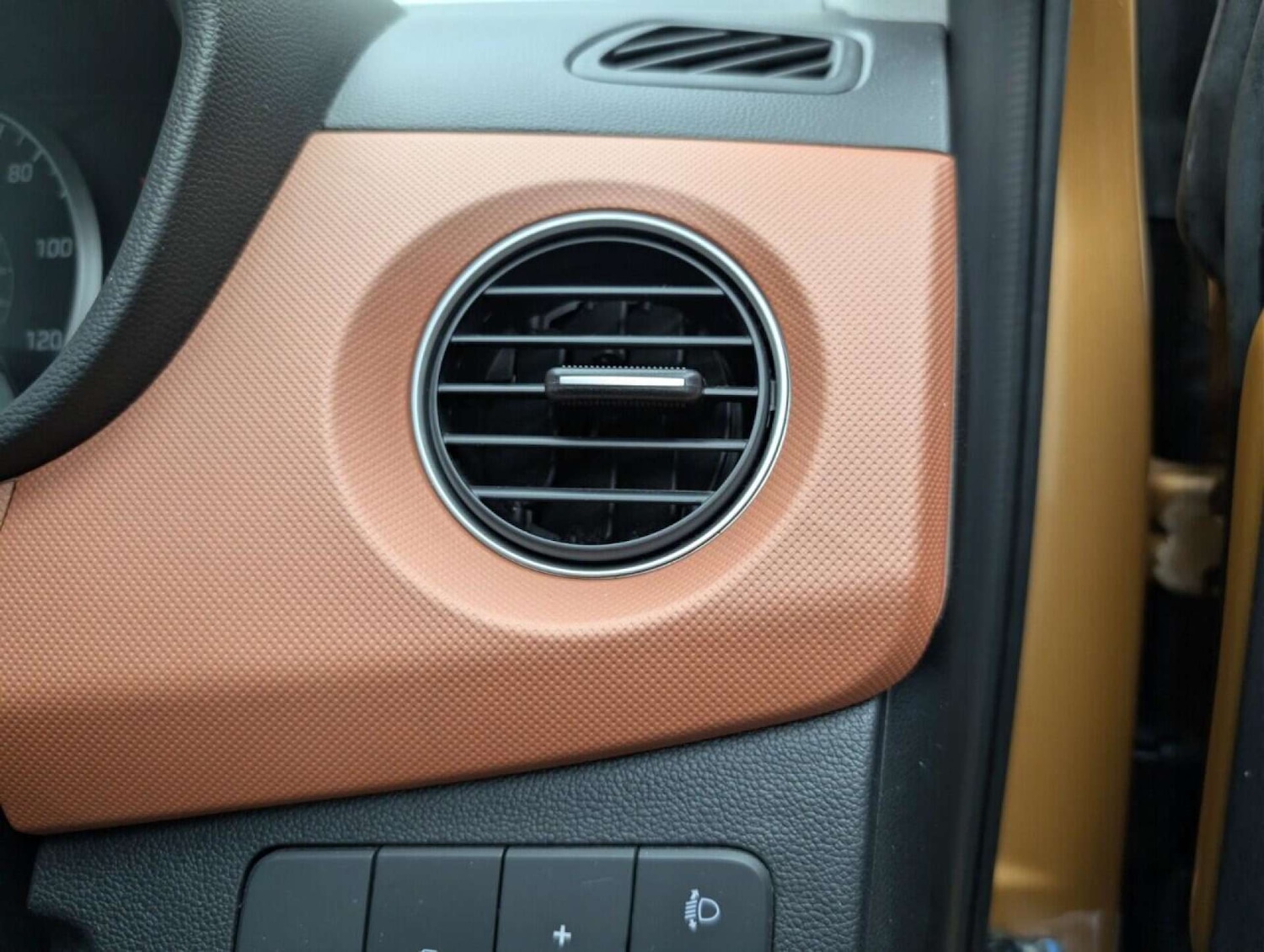 Used Hyundai i10 2015 for sale - 77713791: Photo 19