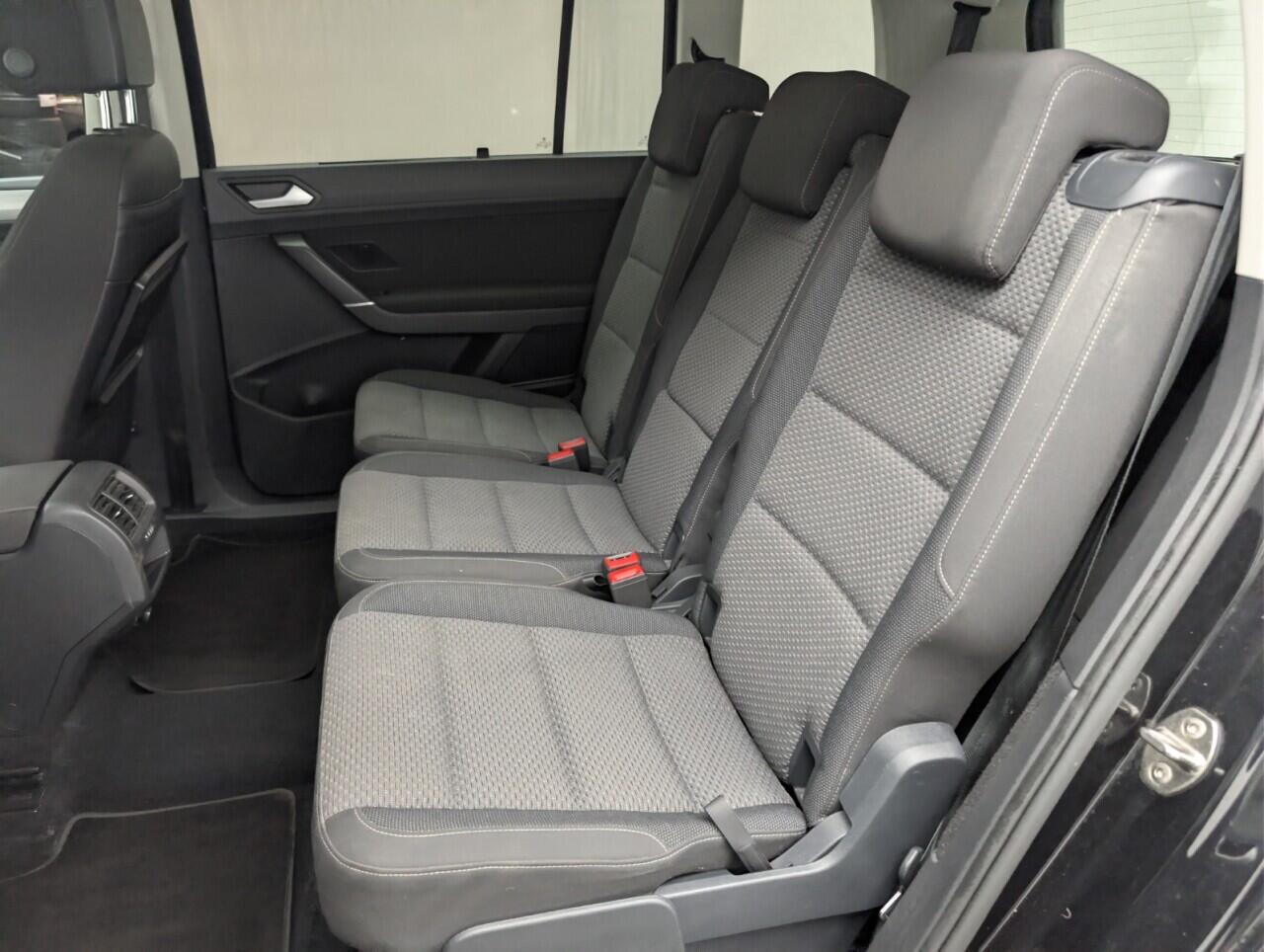 Used Volkswagen Touran 2016 for sale - 77454662: Photo 24