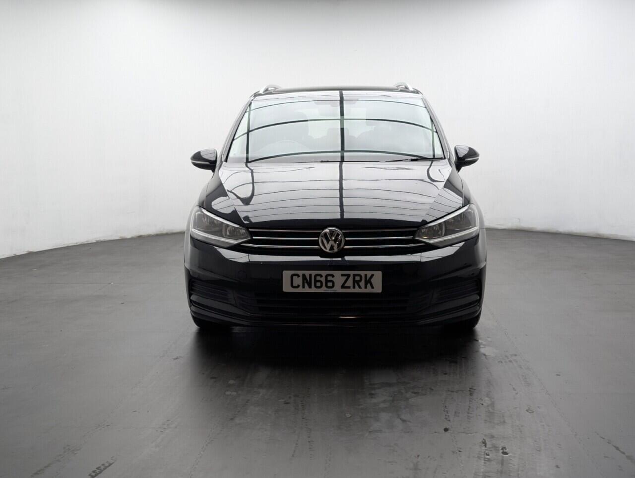 Used Volkswagen Touran 2016 for sale - 77454662: Photo 3