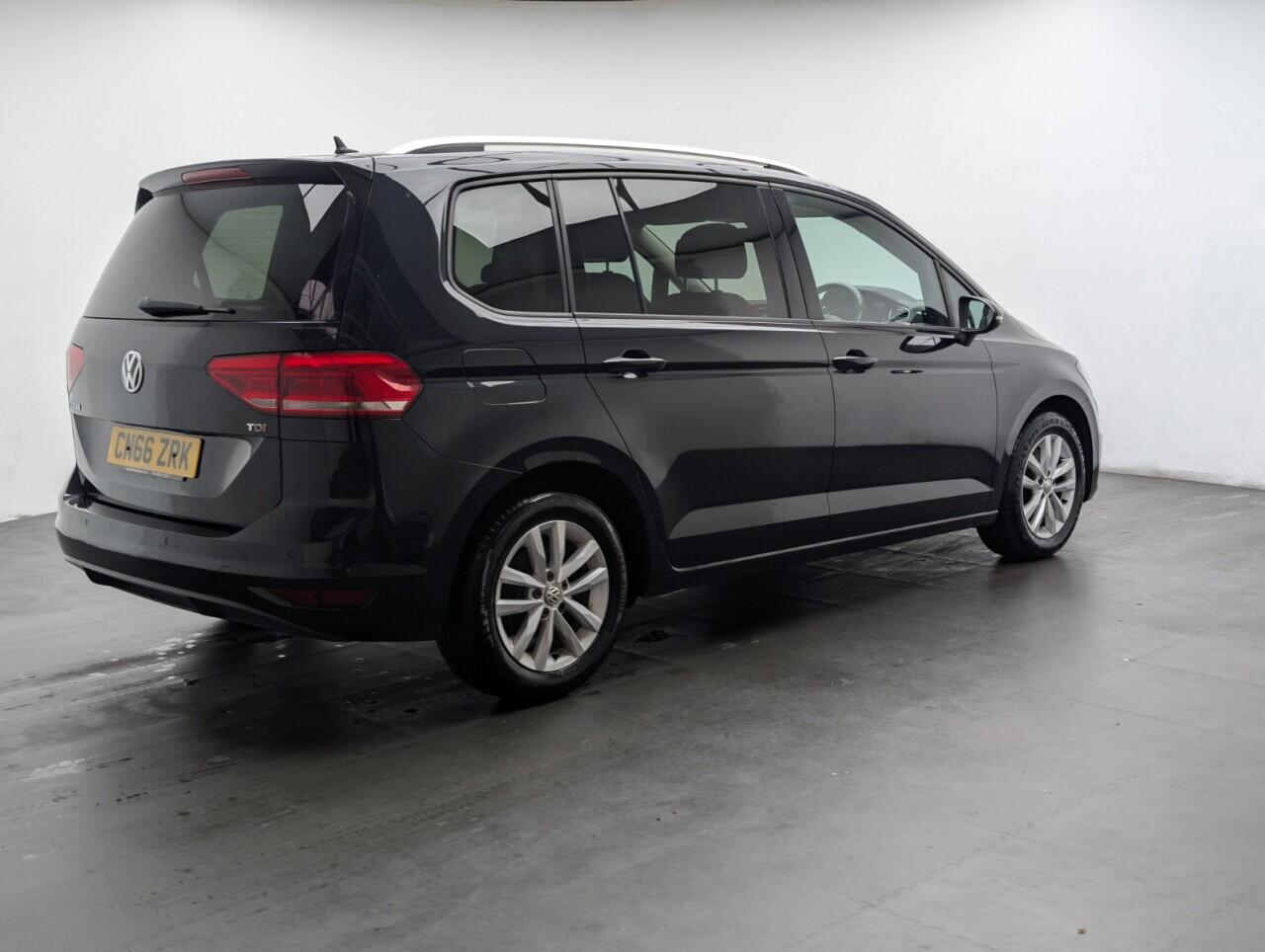 Used Volkswagen Touran 2016 for sale - 77454662: Photo 8