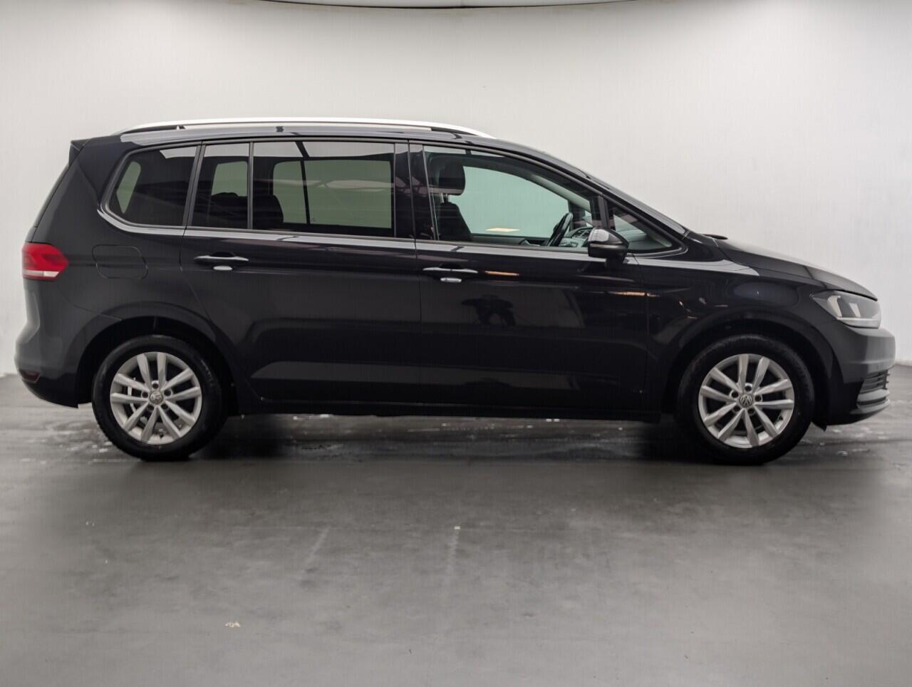 Used Volkswagen Touran 2016 for sale - 77454662: Photo 9
