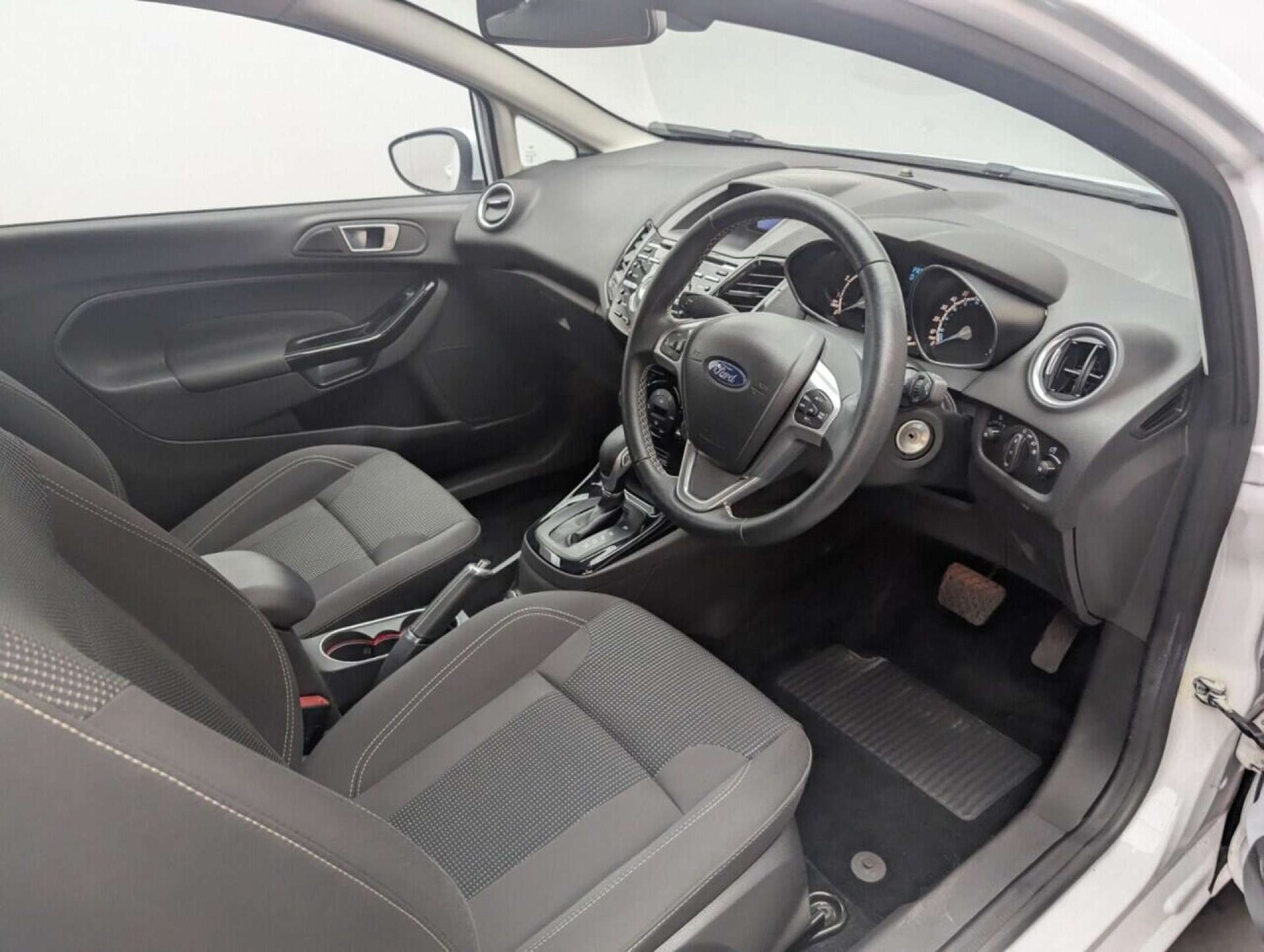 Used Ford Fiesta 2015 for sale - 77713829: Photo 11