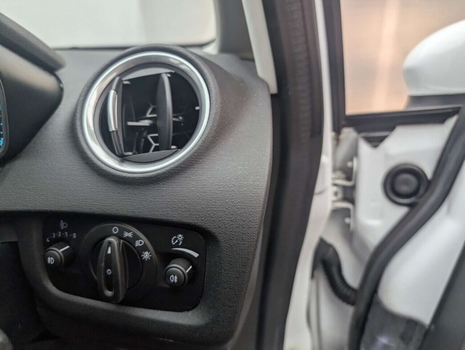 Used Ford Fiesta 2015 for sale - 77713829: Photo 20