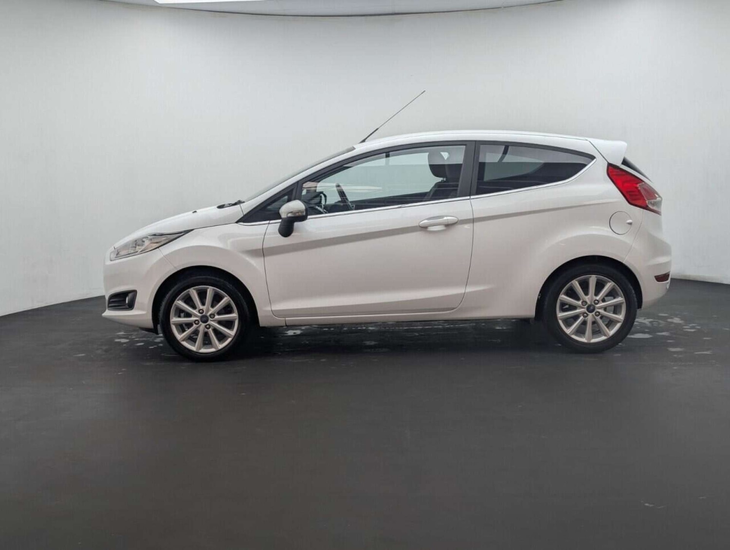 Used Ford Fiesta 2015 for sale - 77713829: Photo 5