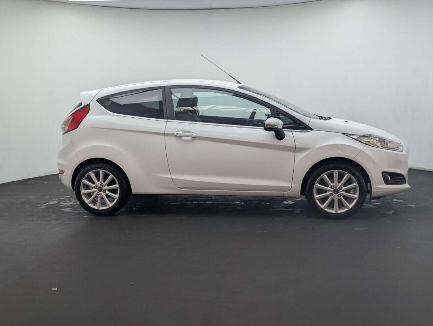 Used Ford Fiesta 2015 for sale - 77713829: Photo 9