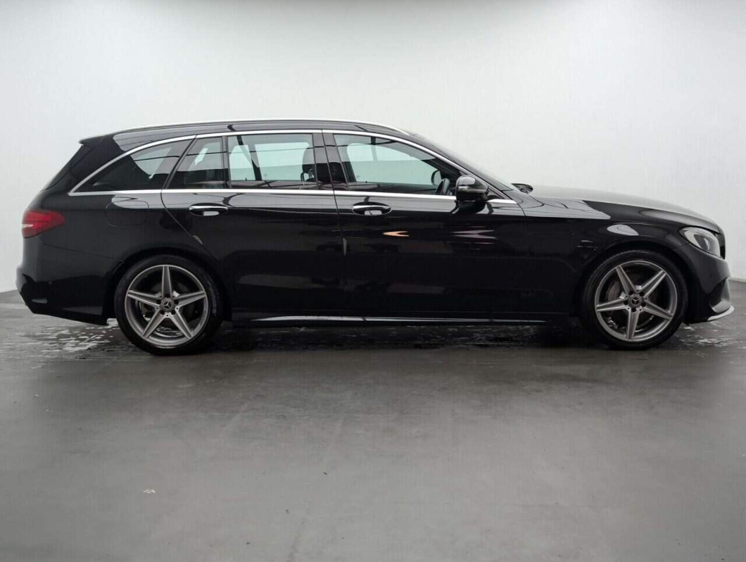 Used Mercedes-Benz C Class 2017 for sale - 77713792: Photo 9