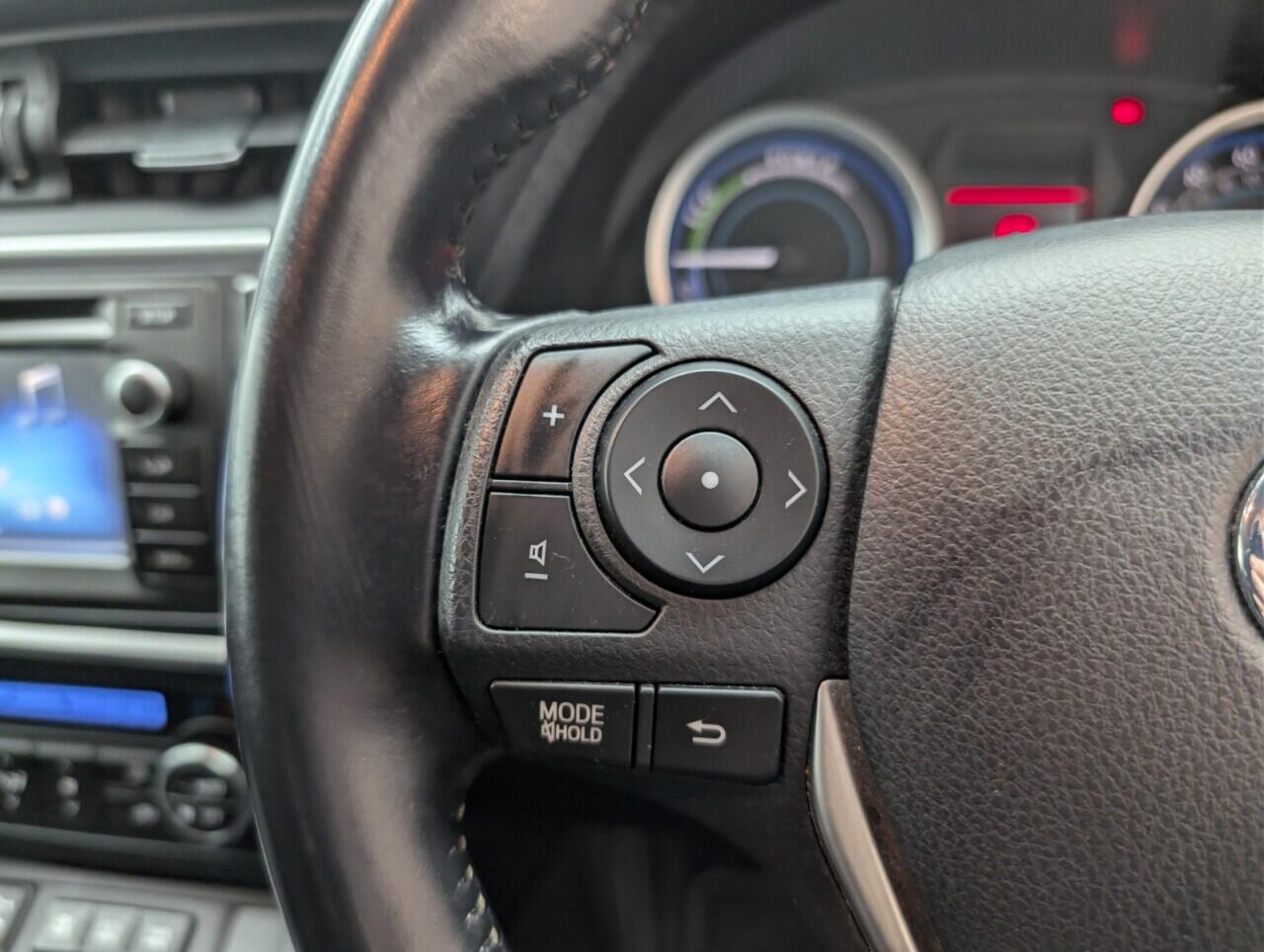 Used Toyota Auris 2015 for sale - 76759745: Photo 18