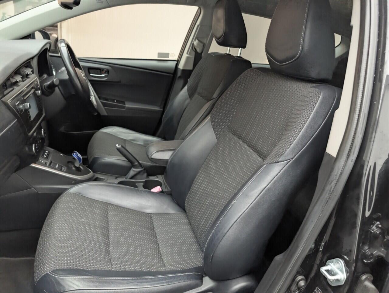 Used Toyota Auris 2015 for sale - 76759745: Photo 27