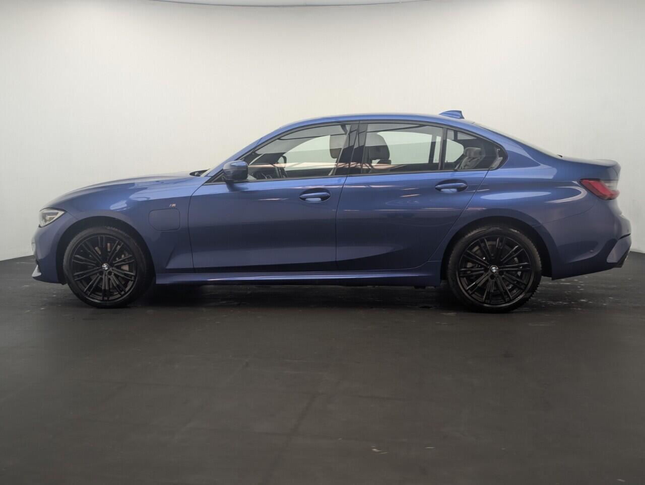 Used BMW 3 Series 2021 for sale - 76422543: Photo 5