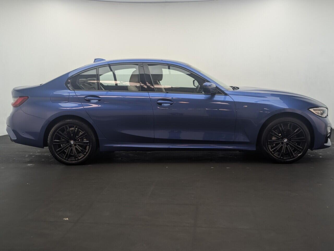 Used BMW 3 Series 2021 for sale - 76422543: Photo 9