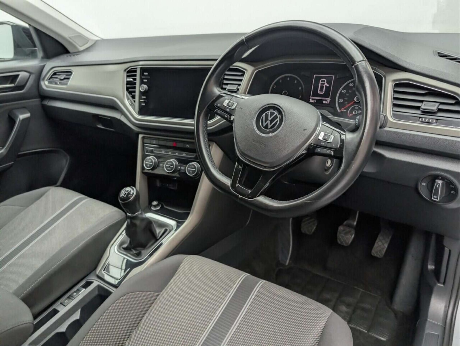 Used Volkswagen T-Roc 2020 for sale - 77836340: Photo 13