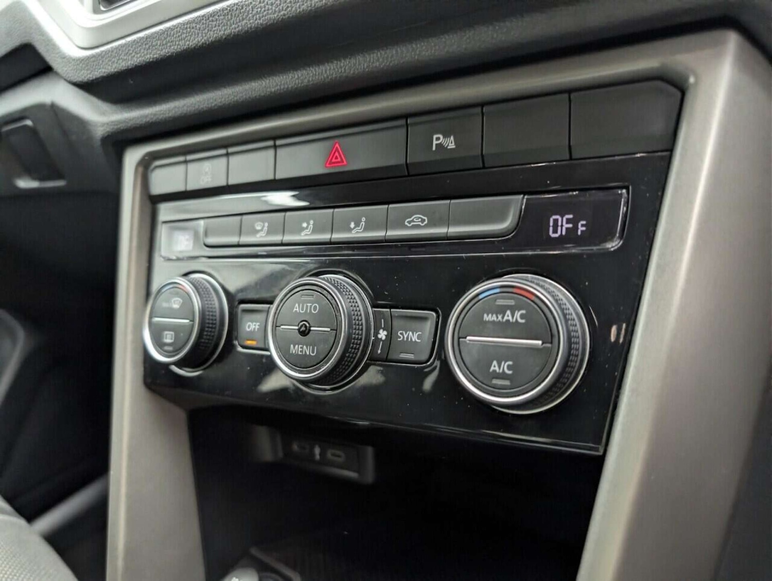 Used Volkswagen T-Roc 2020 for sale - 77836340: Photo 18