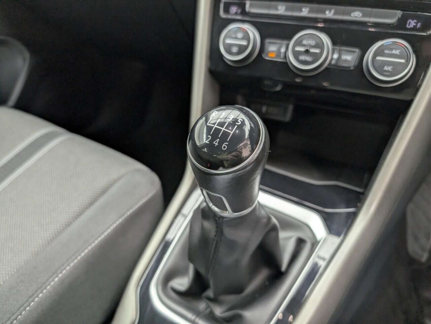 Used Volkswagen T-Roc 2020 for sale - 77836340: Photo 19