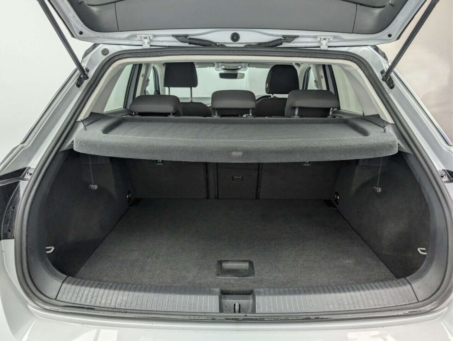 Used Volkswagen T-Roc 2020 for sale - 77836340: Photo 28