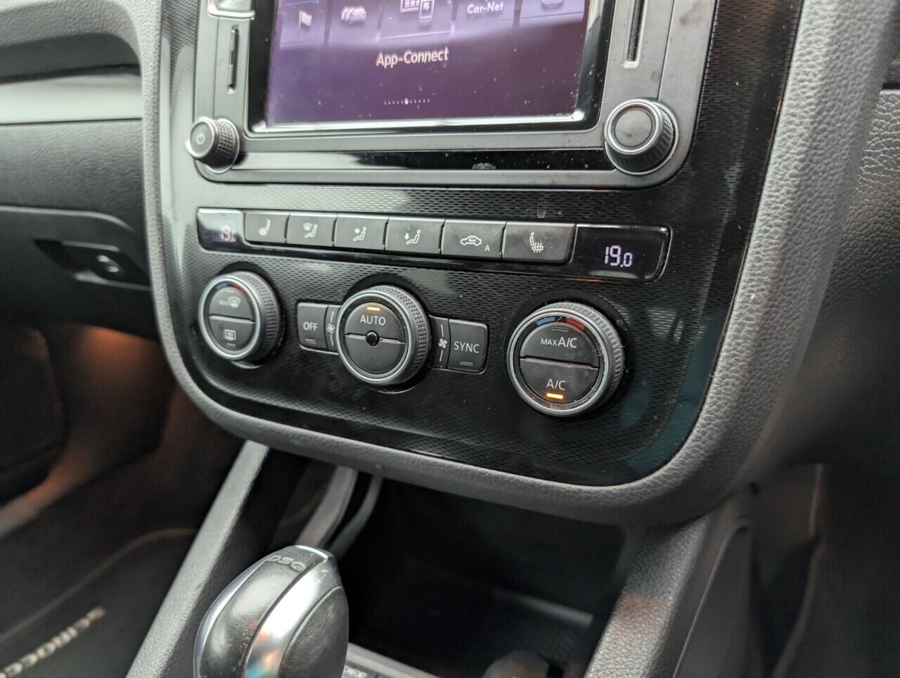 Used Volkswagen Scirocco 2016 for sale - 76423687: Photo 17