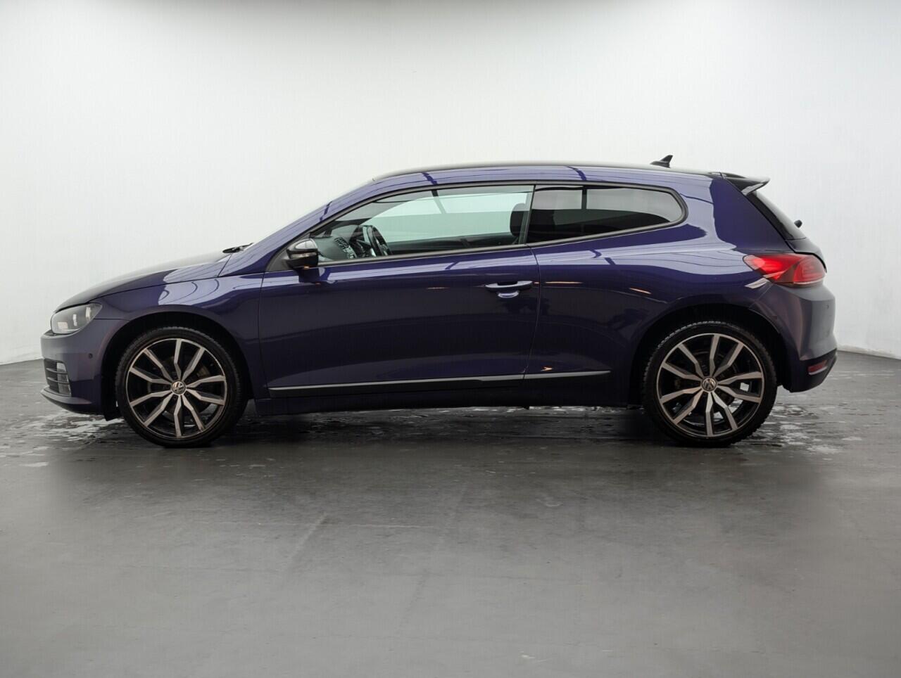 Used Volkswagen Scirocco 2016 for sale - 76423687: Photo 5