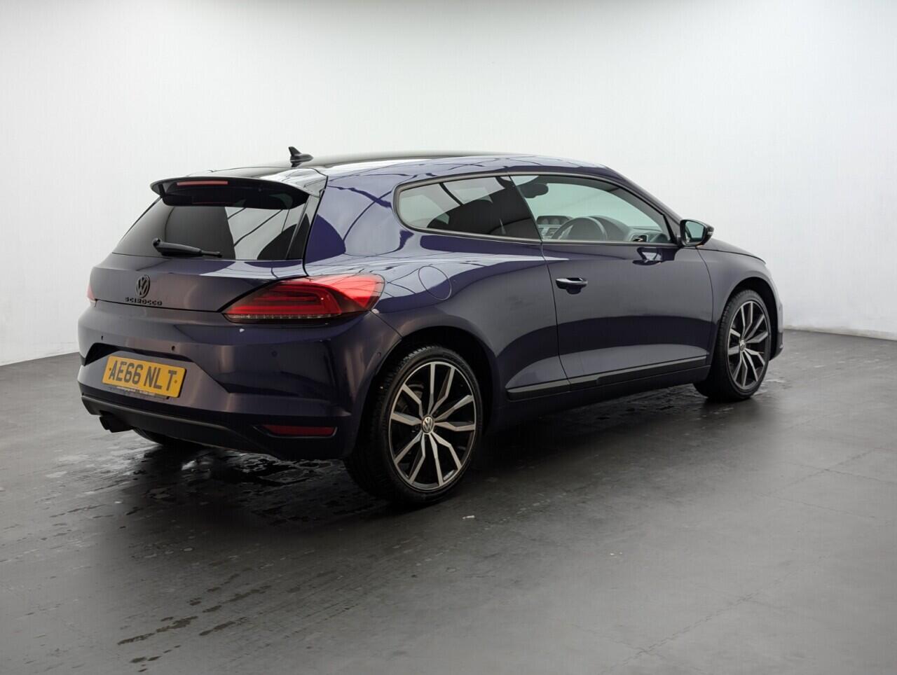 Used Volkswagen Scirocco 2016 for sale - 76423687: Photo 8