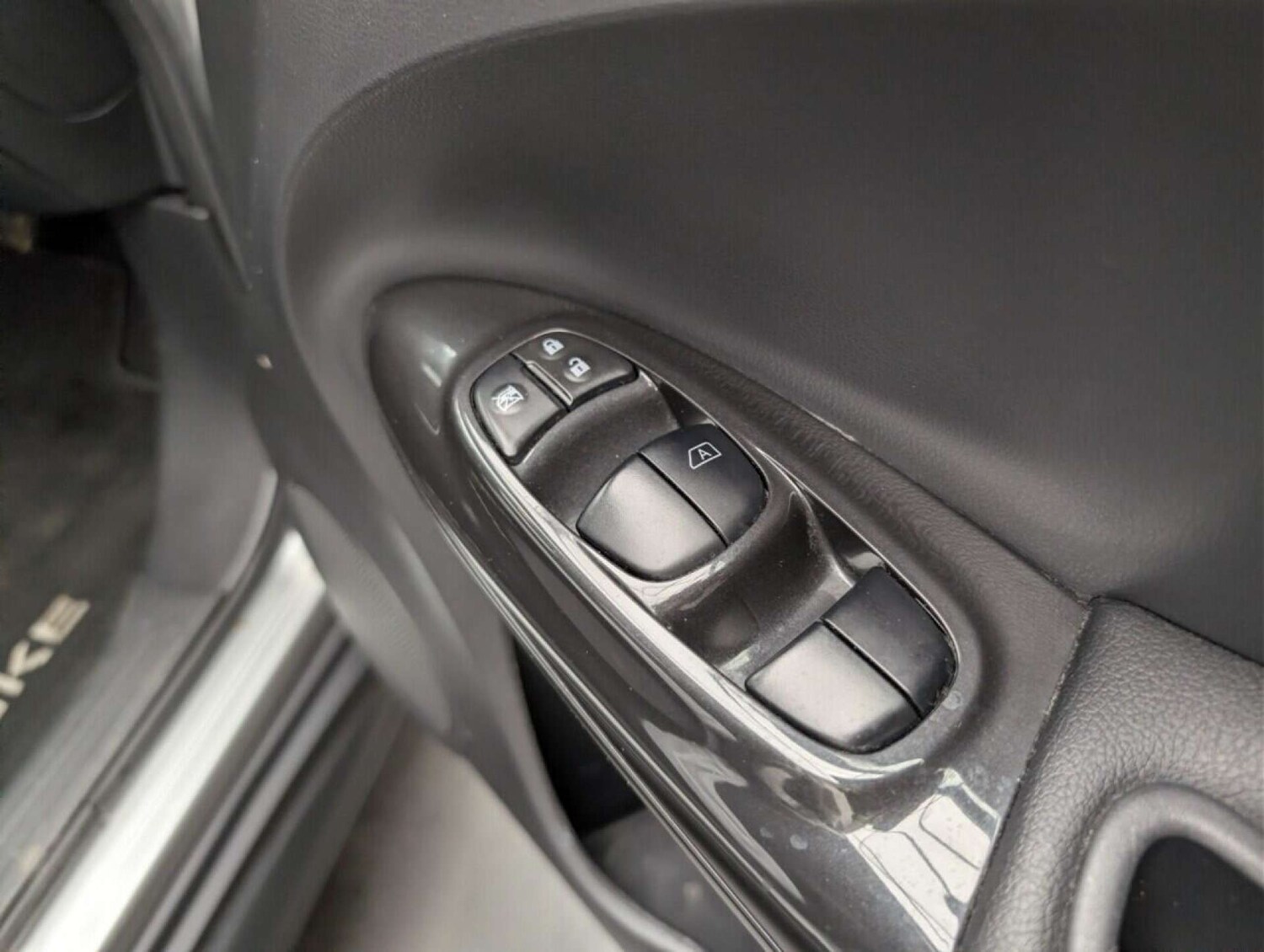 Used Nissan Juke 2018 for sale - 77714295: Photo 20