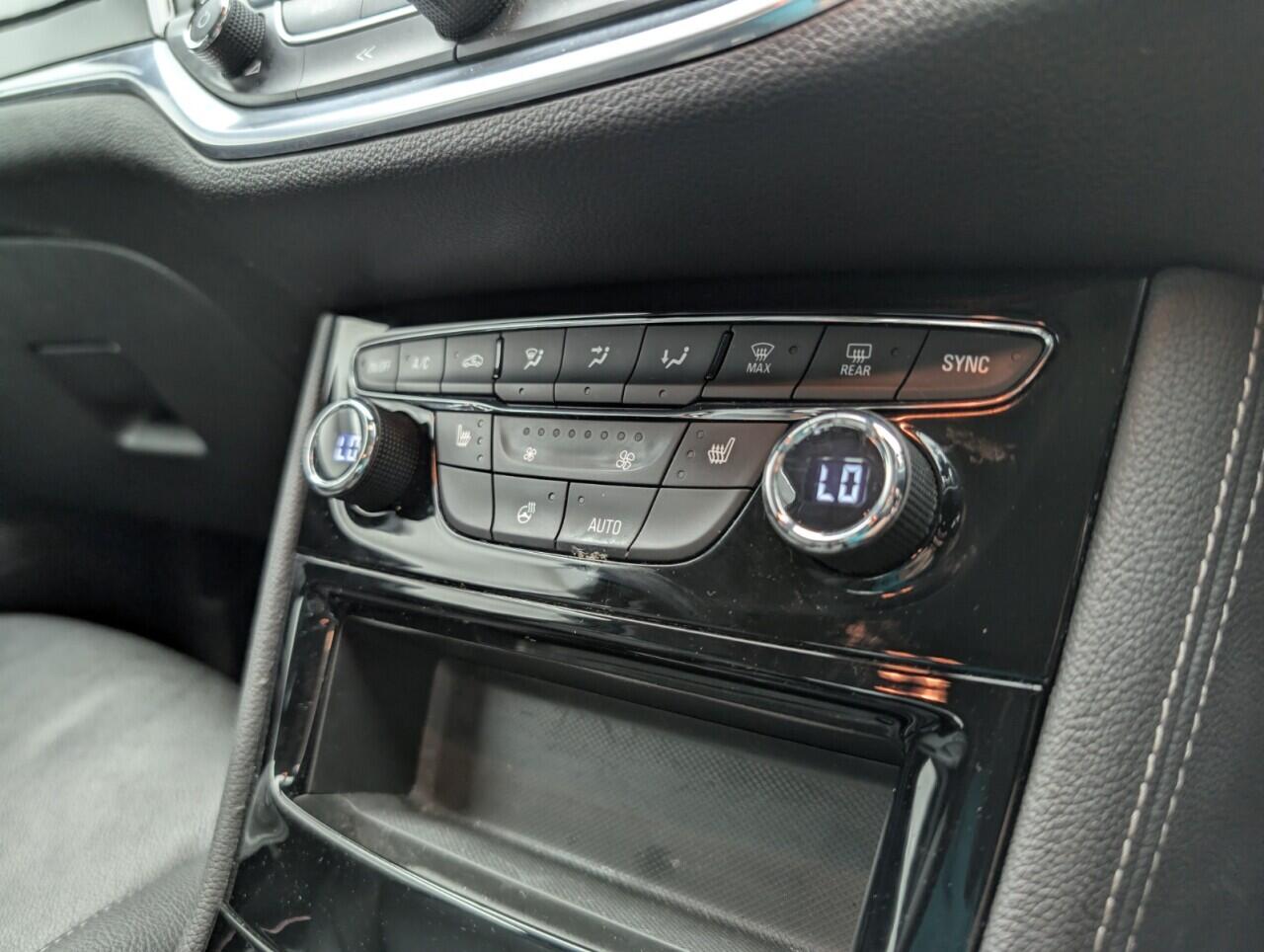 Used Vauxhall Astra 2018 for sale - 76425335: Photo 15