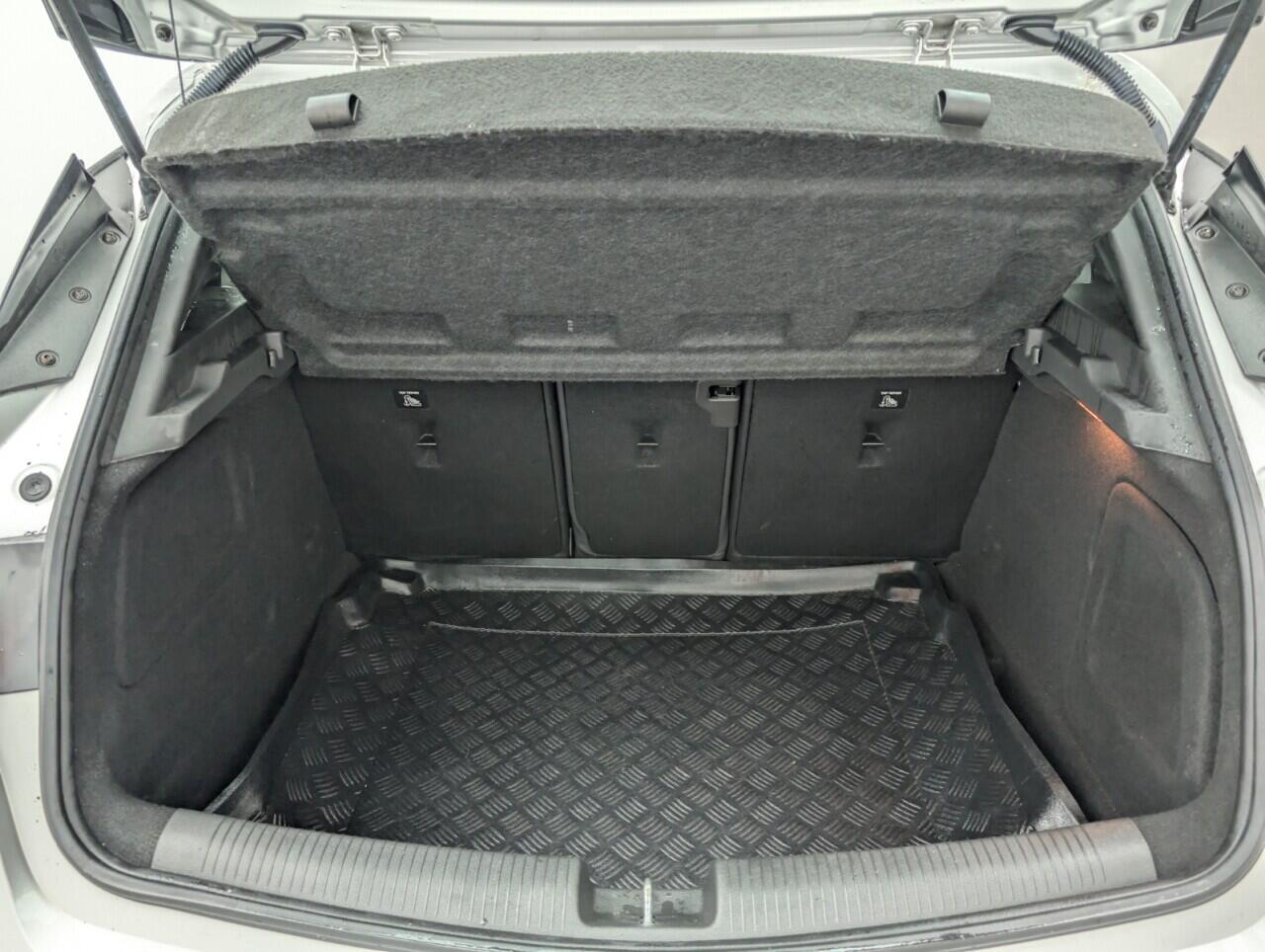 Used Vauxhall Astra 2018 for sale - 76425335: Photo 25