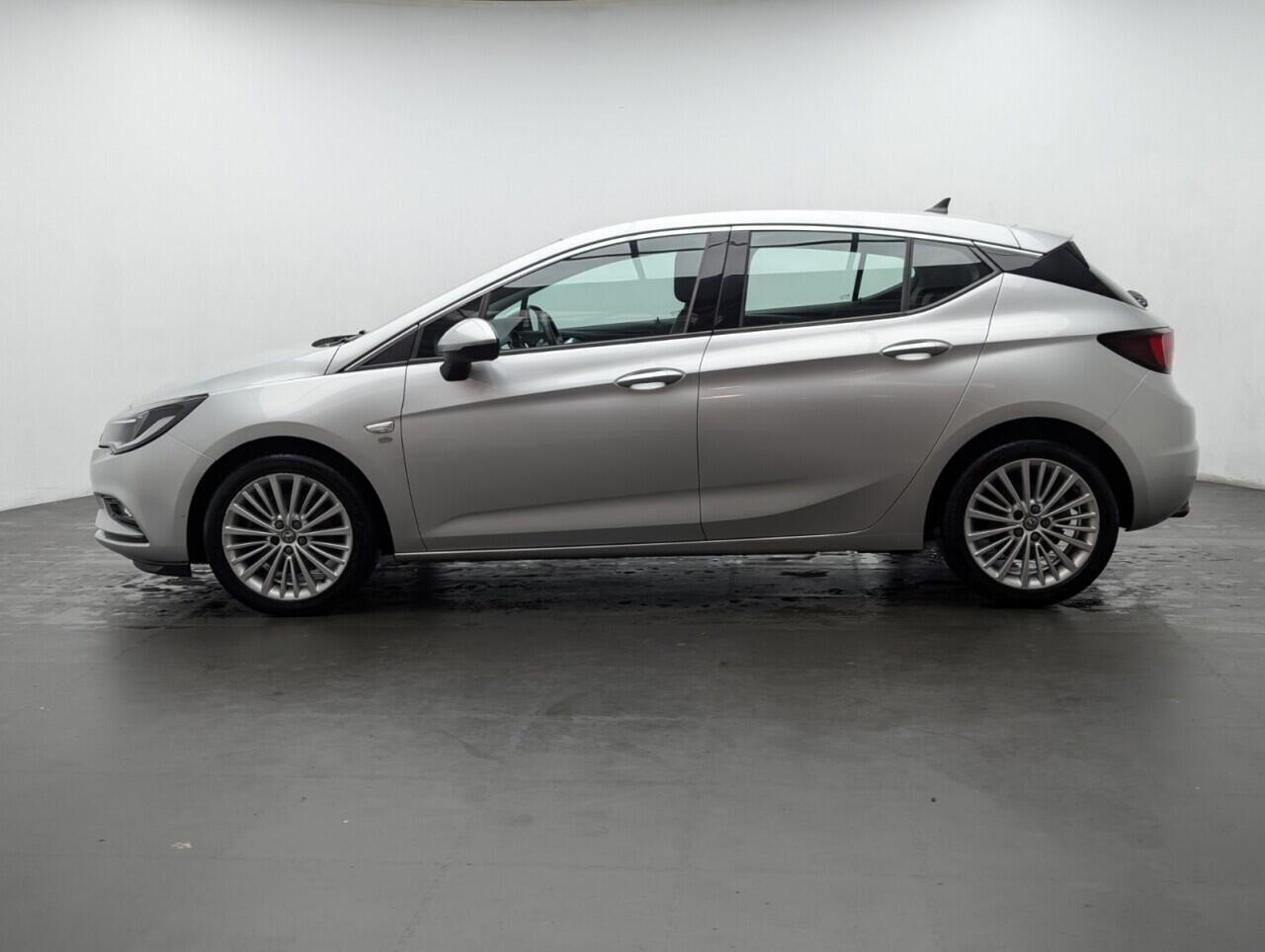 Used Vauxhall Astra 2018 for sale - 76425335: Photo 5