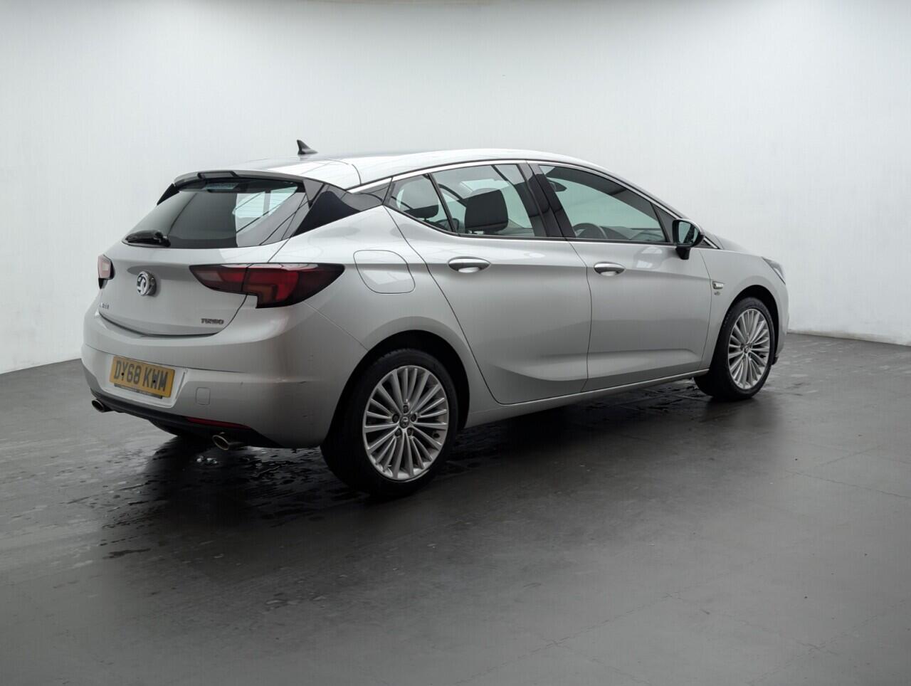 Used Vauxhall Astra 2018 for sale - 76425335: Photo 8