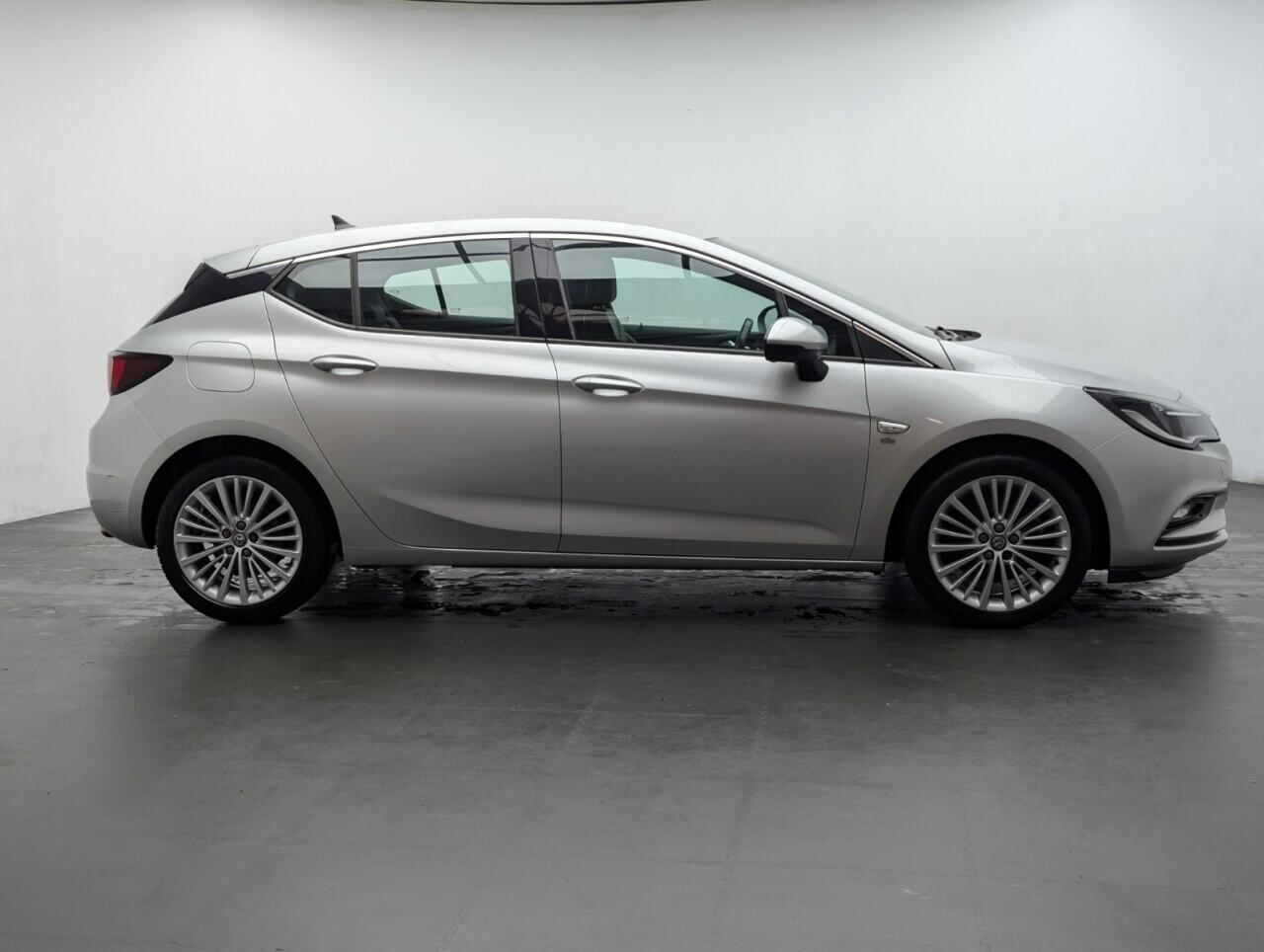 Used Vauxhall Astra 2018 for sale - 76425335: Photo 9