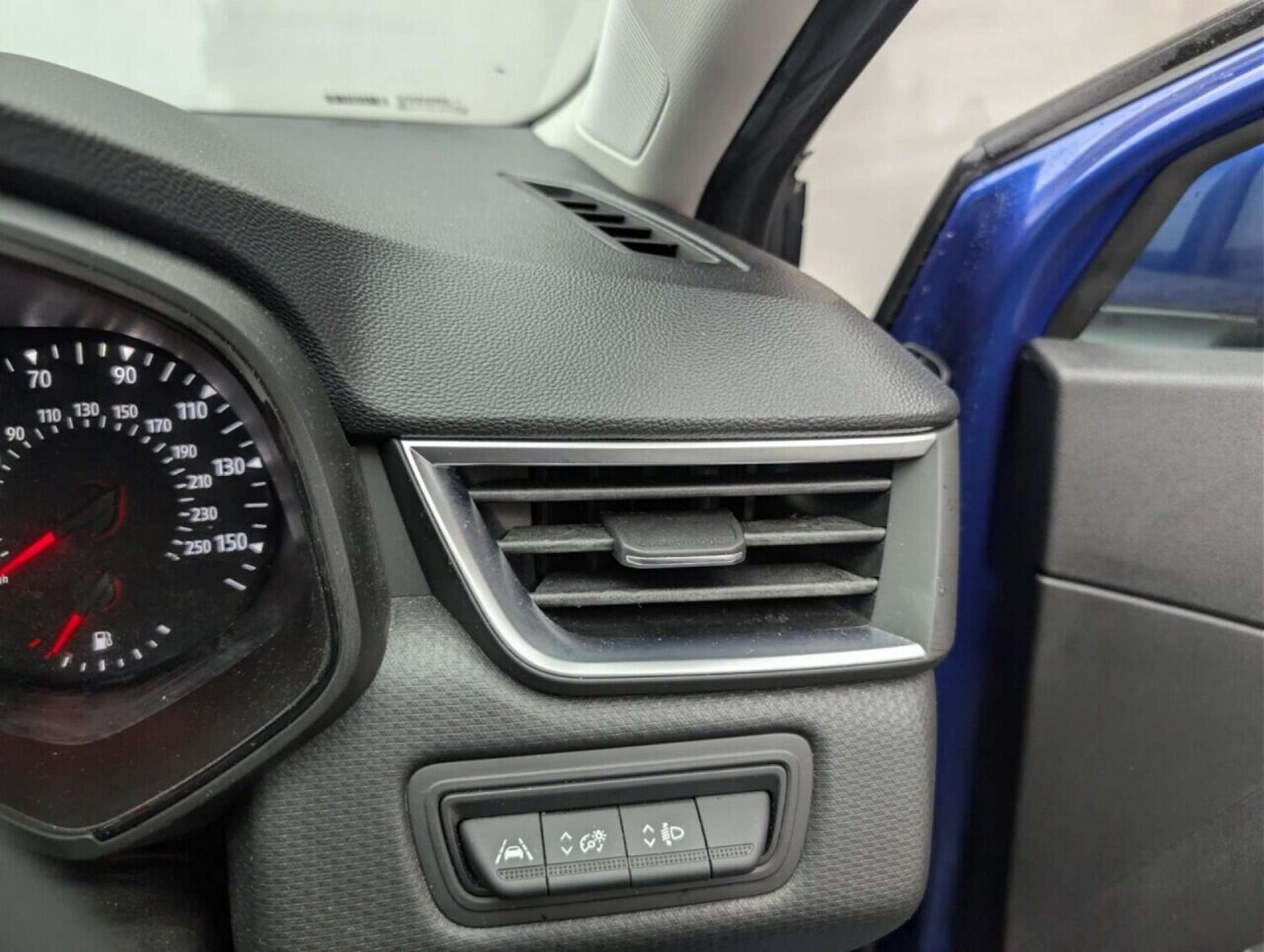 Used Renault Clio 2021 for sale - 77714042: Photo 18