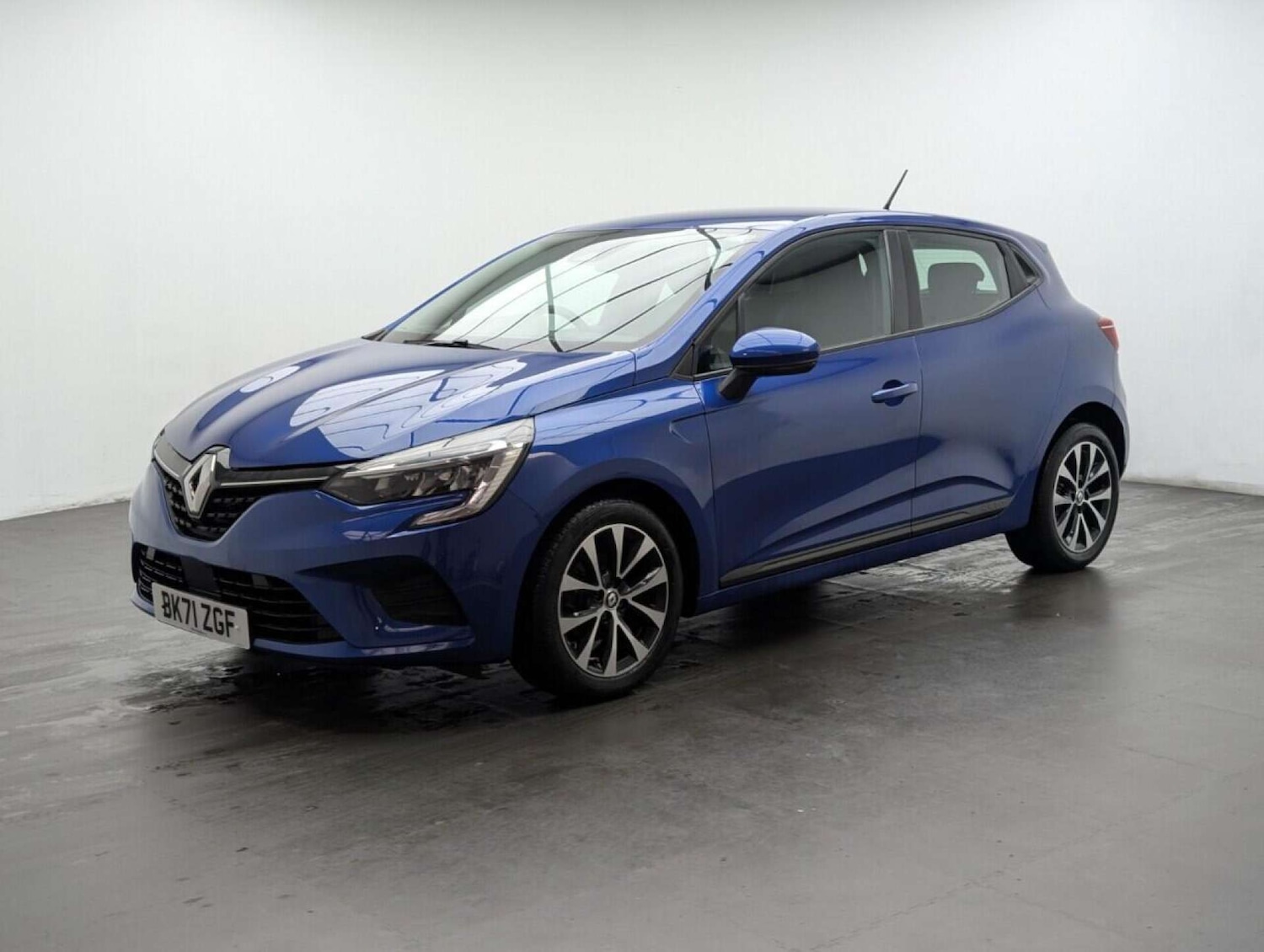 Used Renault Clio 2021 for sale - 77714042: Photo 4