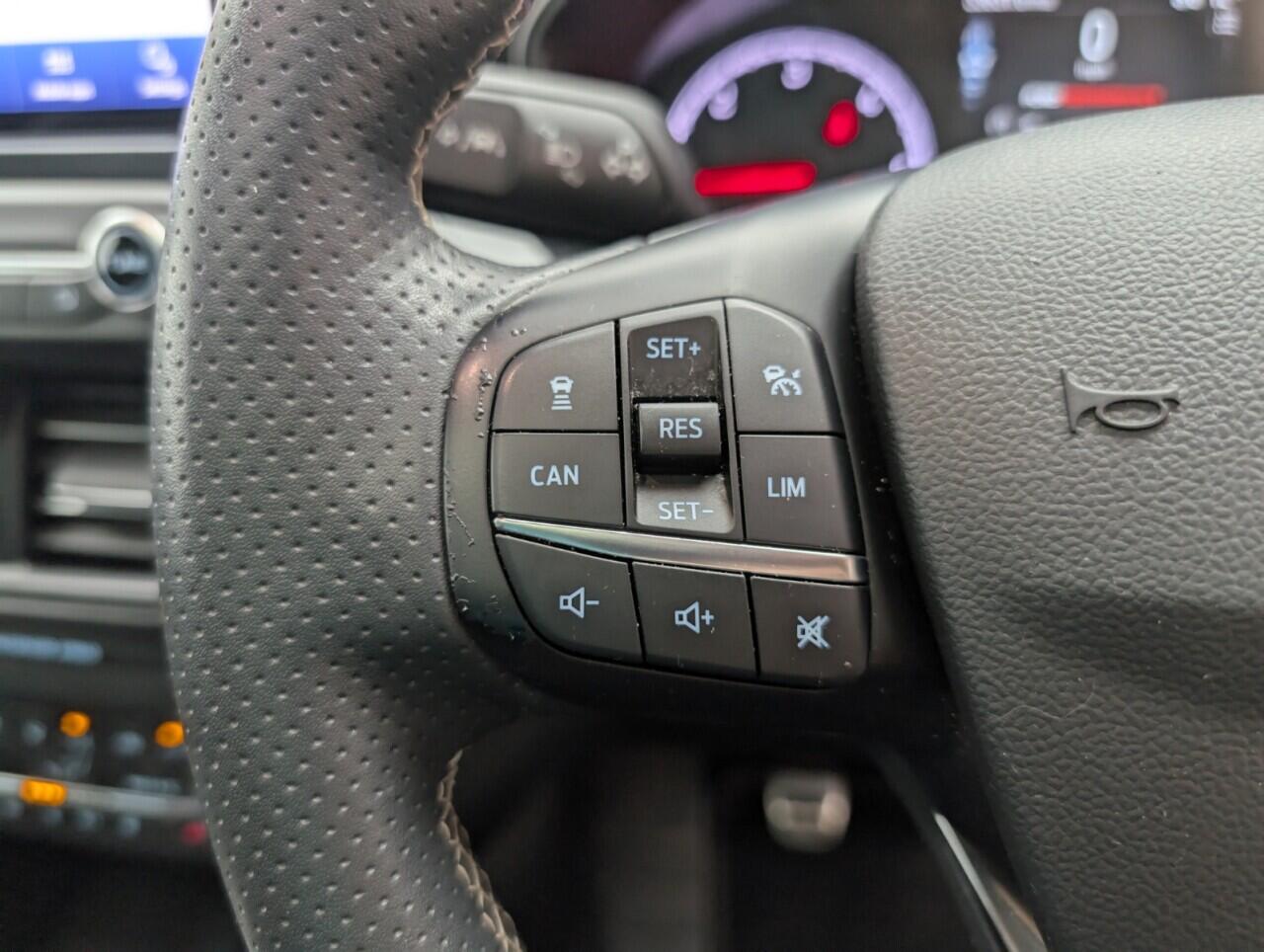 Used Ford Focus 2020 for sale - 76422486: Photo 19