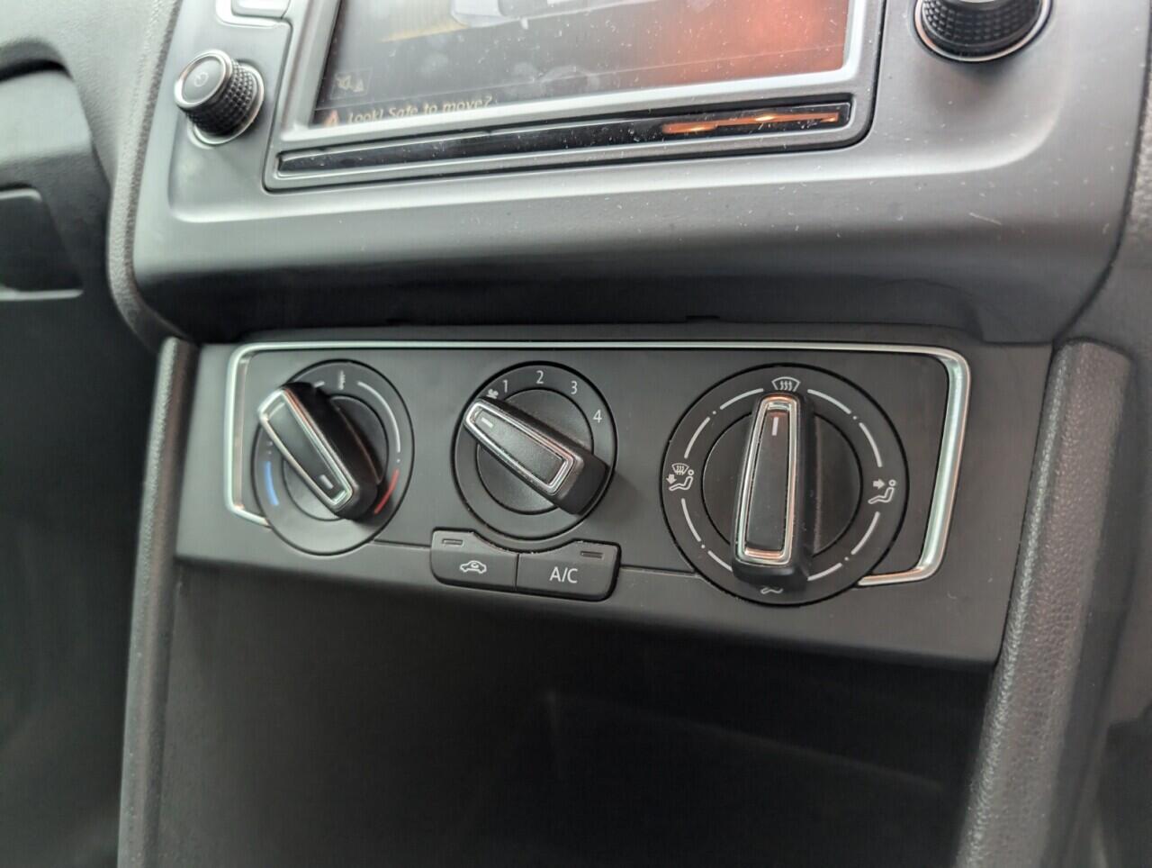 Used Volkswagen Polo 2016 for sale - 76424245: Photo 16