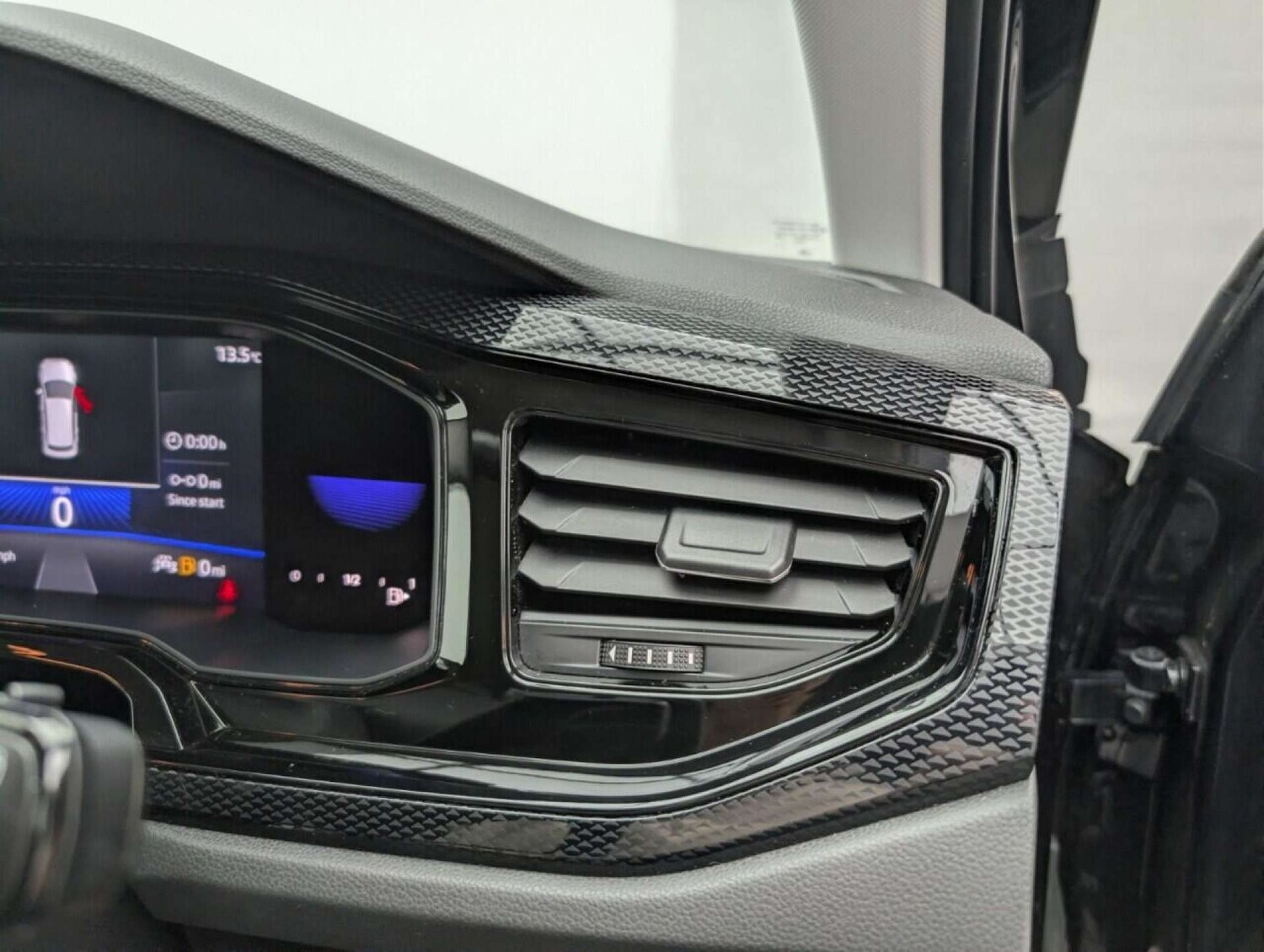 Used Volkswagen Polo 2021 for sale - 77713354: Photo 18