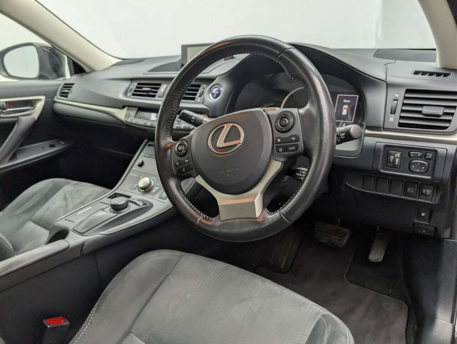 Used Lexus CT 2018 for sale - 77713105: Photo 11