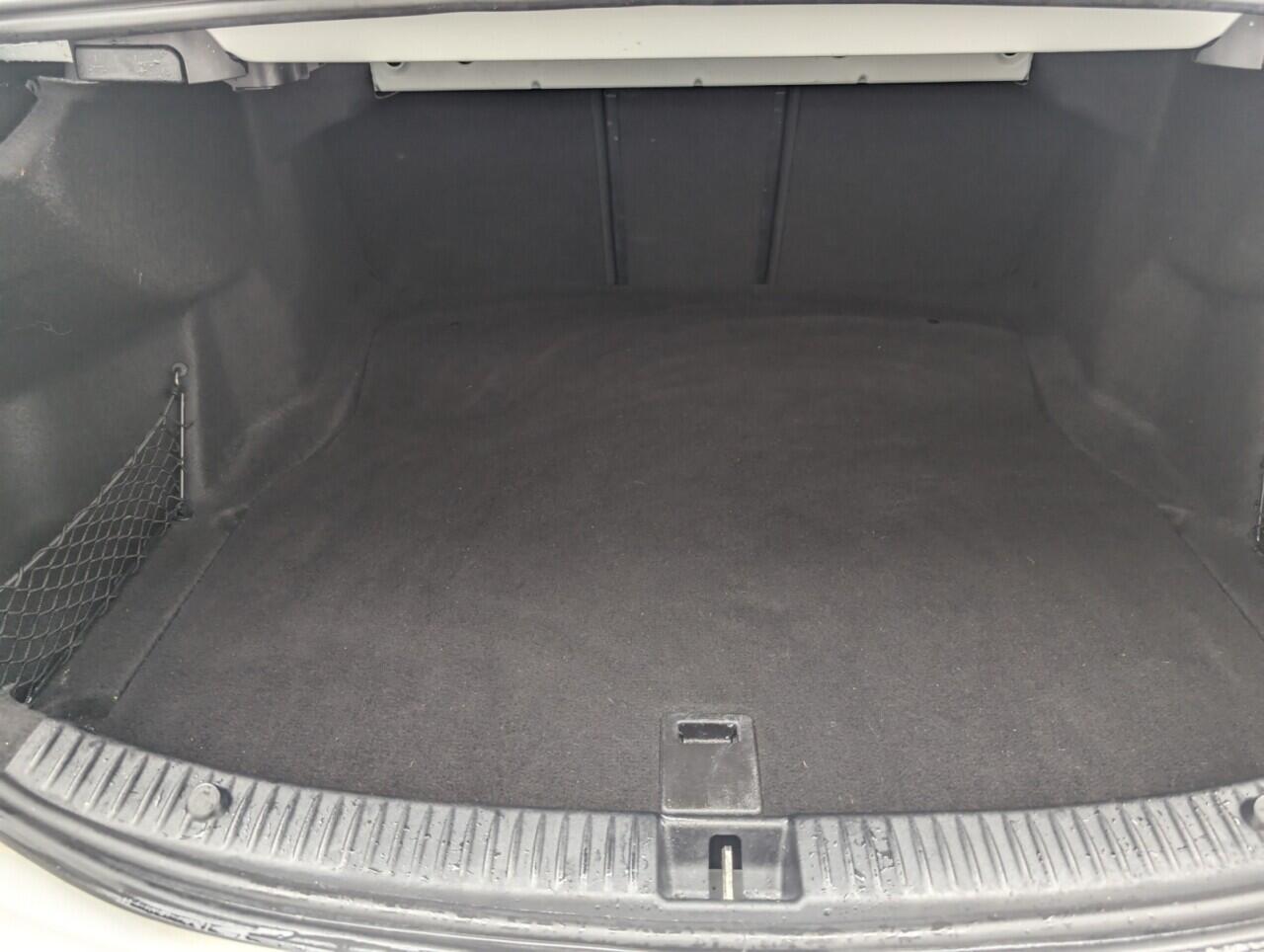 Used Mercedes-Benz C Class 2015 for sale - 76423345: Photo 28