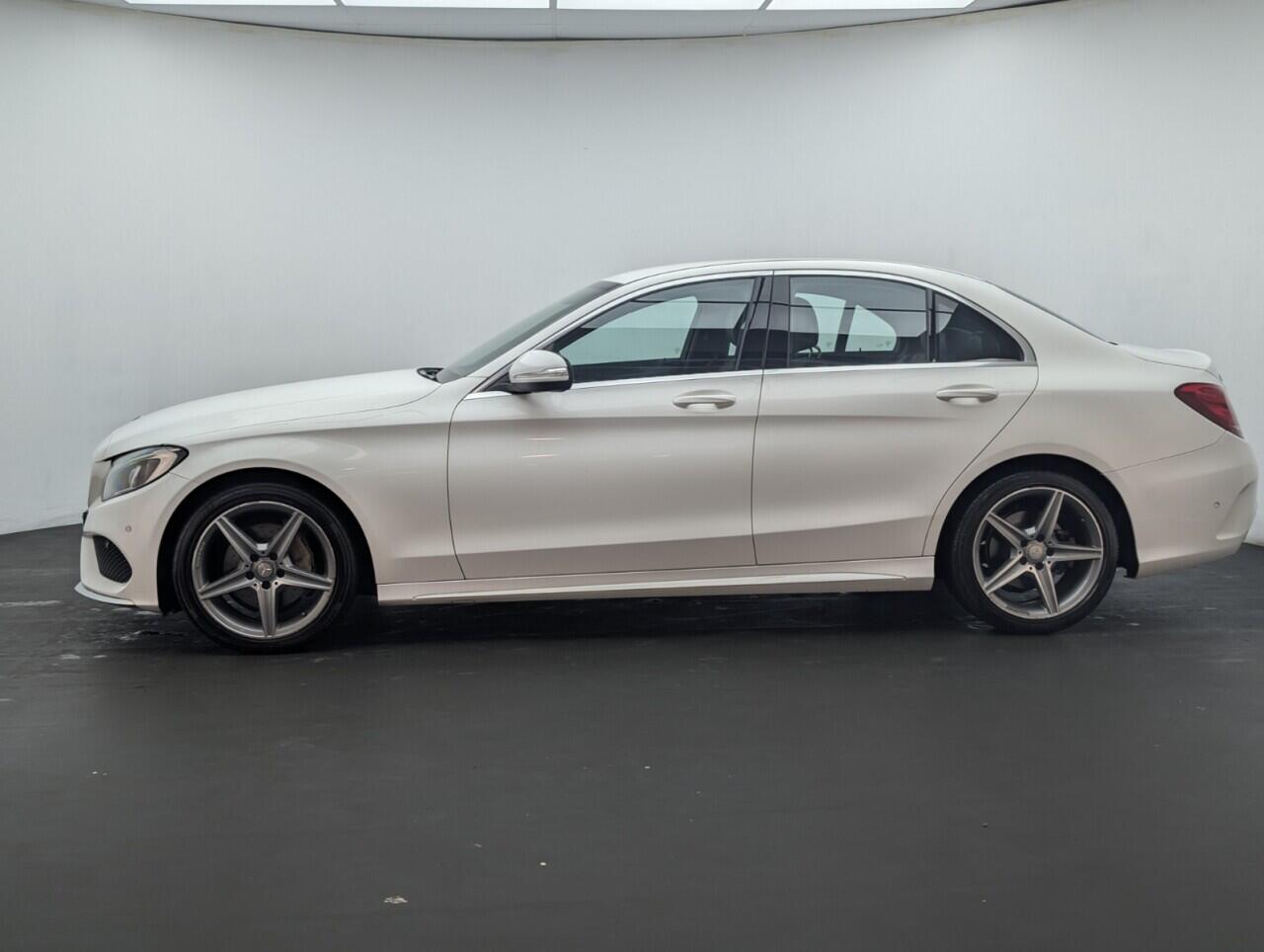 Used Mercedes-Benz C Class 2015 for sale - 76423345: Photo 5