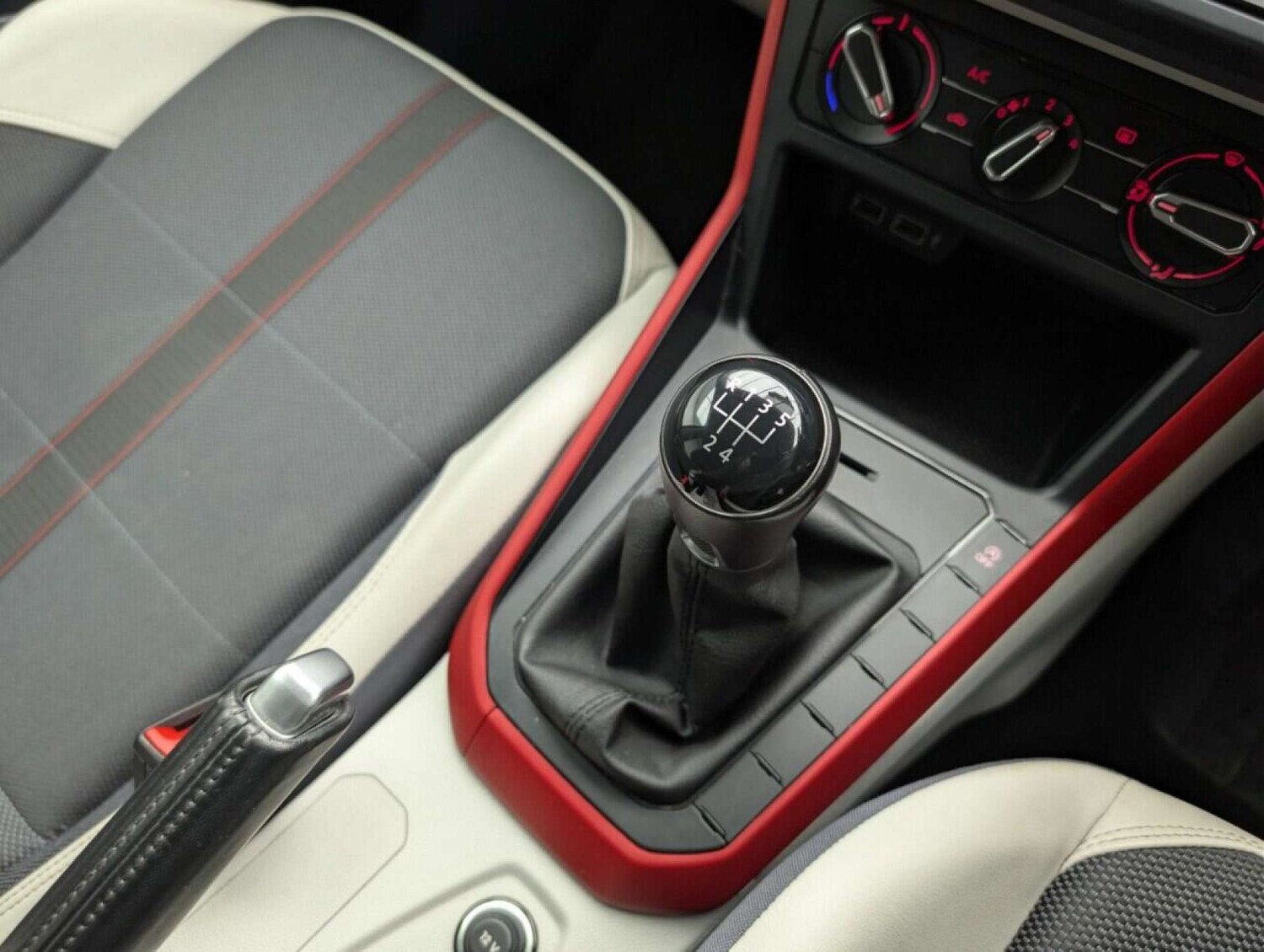 Used Volkswagen Polo 2021 for sale - 77714205: Photo 15